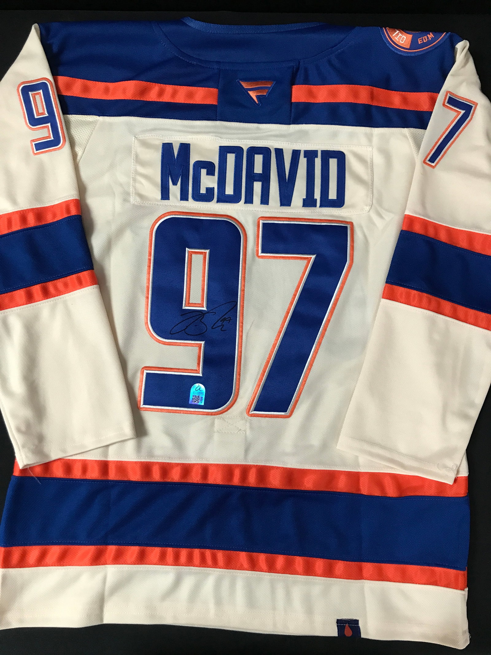 CONNOR MCDAVID SIGNED EDMONTON OILERS CUSTOM JERSEY - AUTOGRAPH ADDICTS COA: Prices are in Canadian dollars