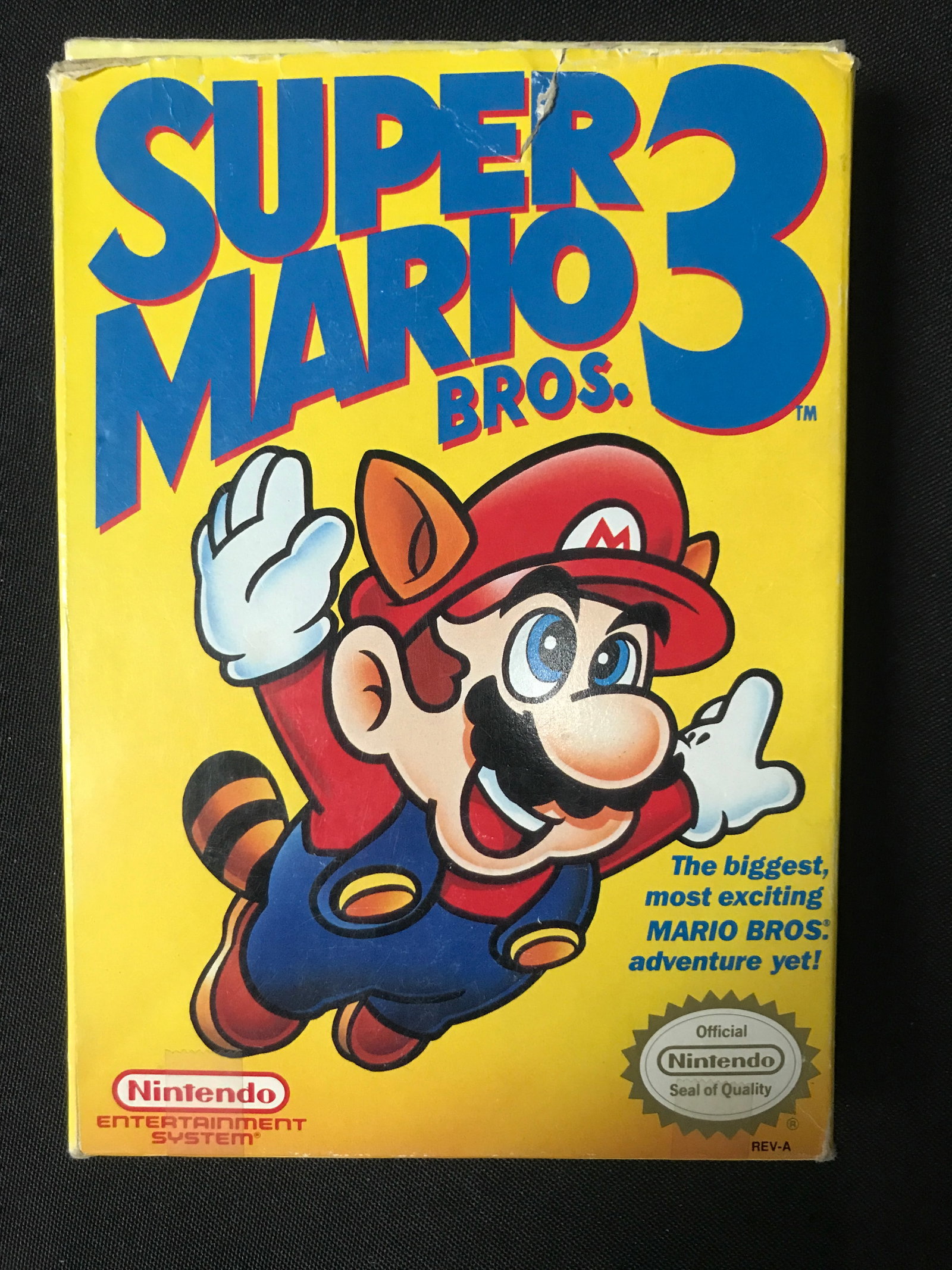 SUPER MARIO BROS 3 NINTENDO ENTERTAINMENT SYSTEM GAME WITH ORIGINAL PACKING AND INSTRUCTION BOOKLET: Prices are in Canadian dollars