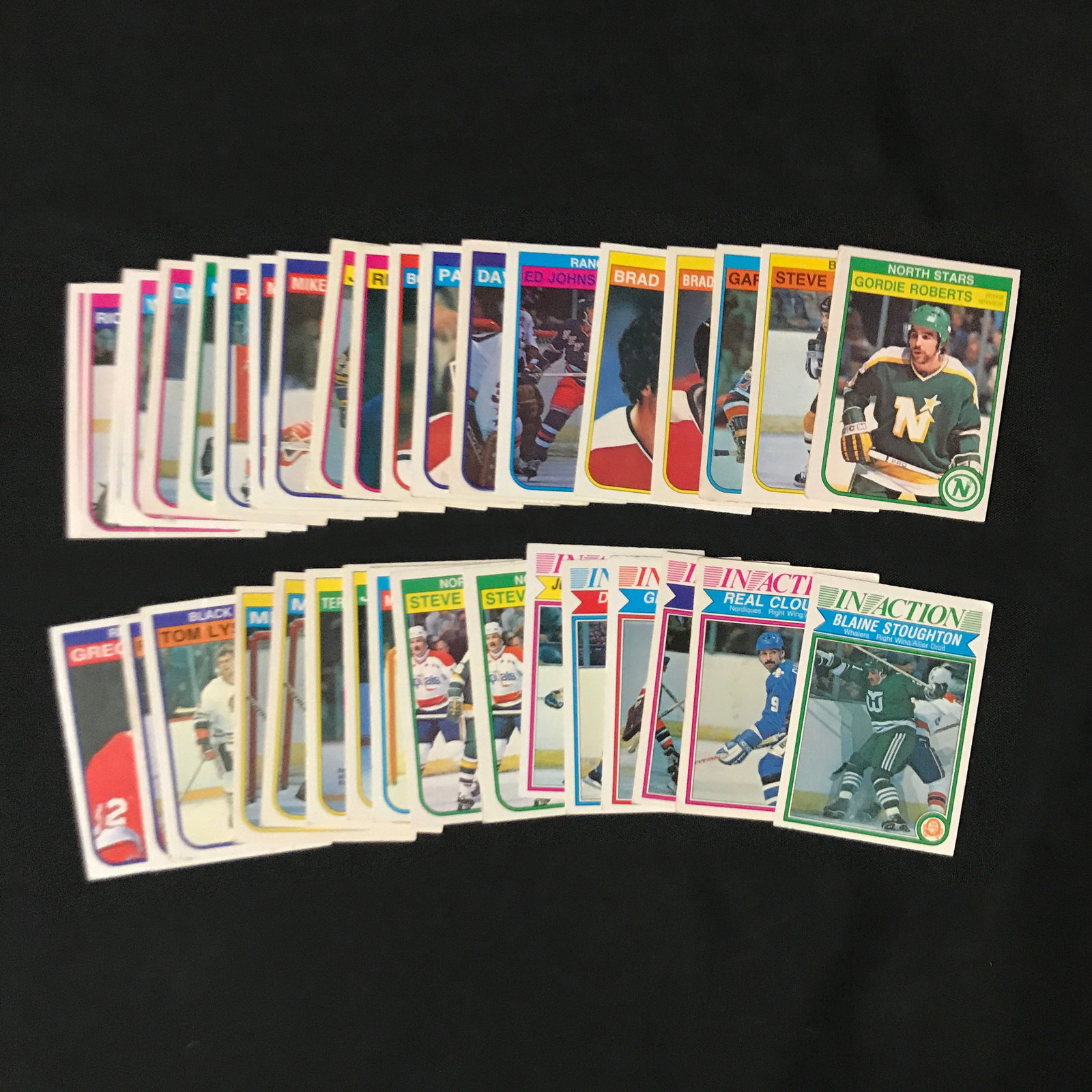 LOT OF LOOSE 1980'S OPC HOCKEY TRADING CARDS (1 of 1)