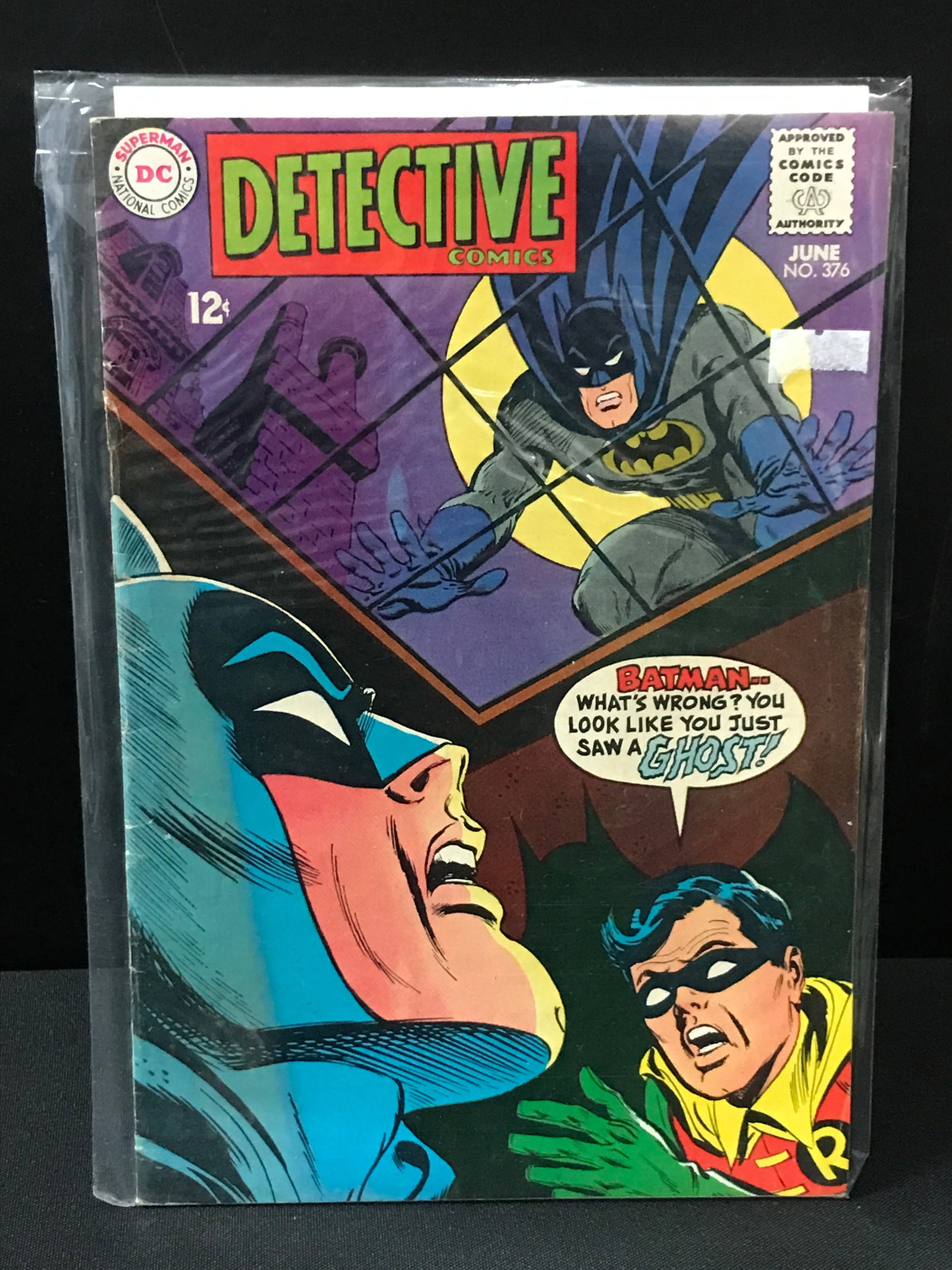 DETECTIVE COMICS #376 - DC COMICS (1 of 1)