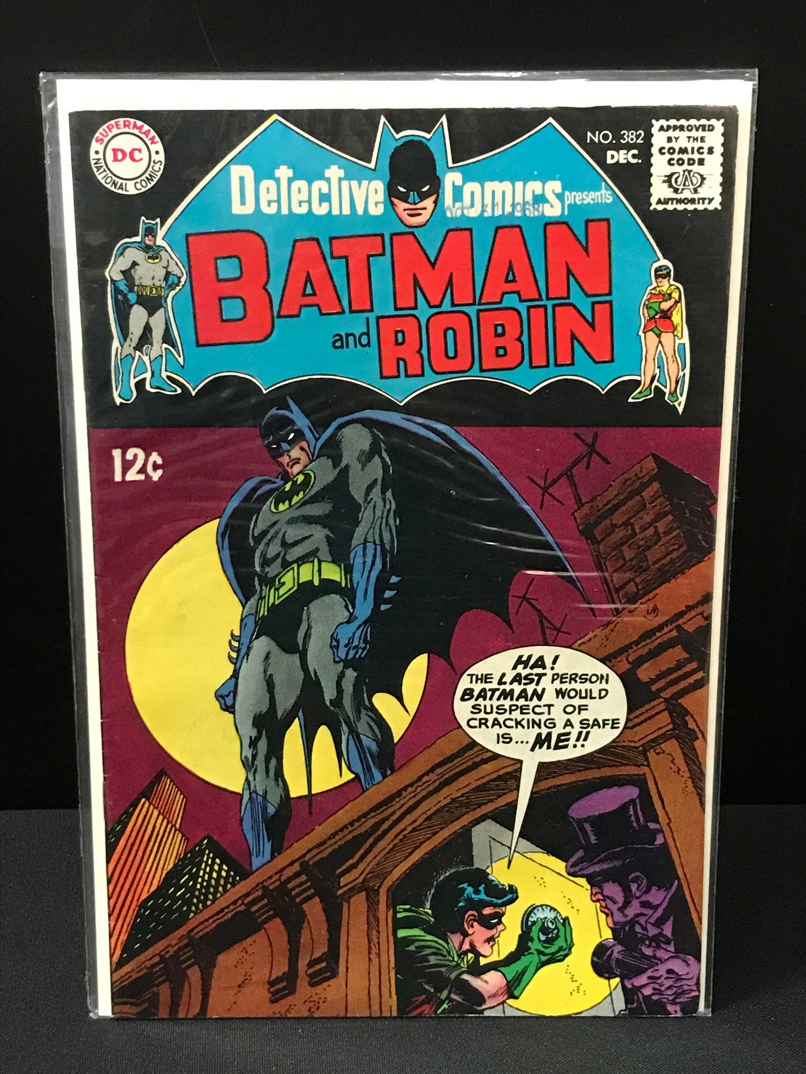 DETECTIVE COMICS #382 - DC COMICS: Prices are in Canadian dollars