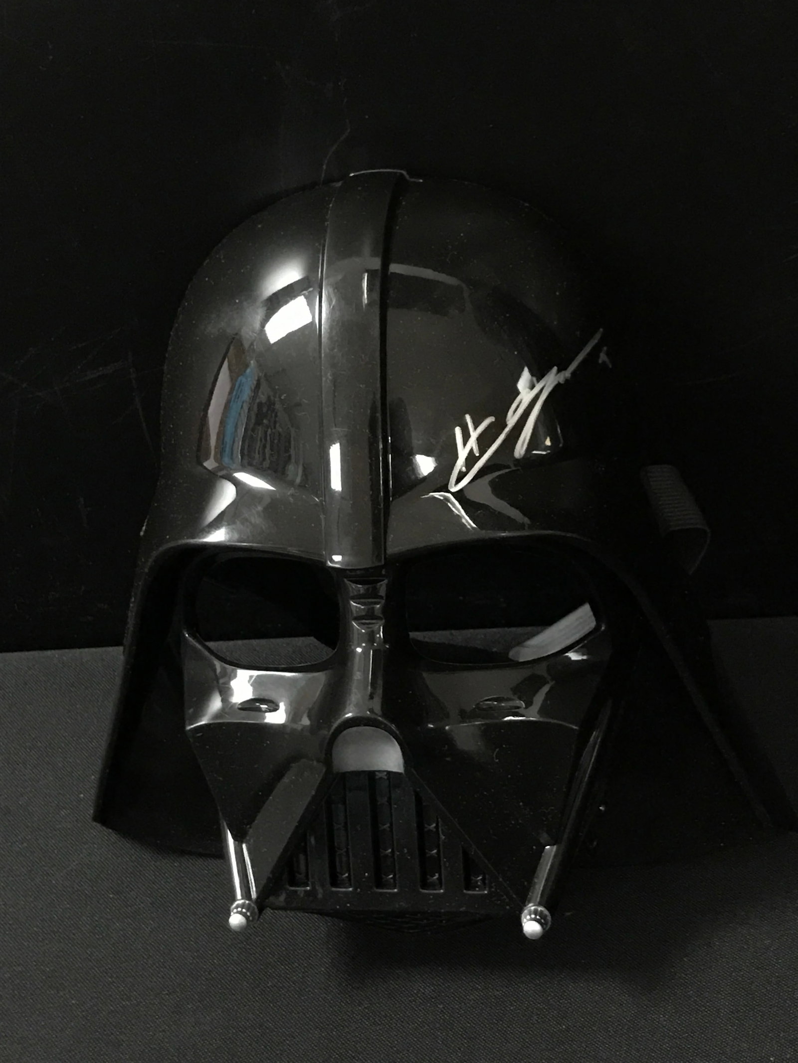 HAYDEN CHRISTENSEN SIGNED DARTH VADER HELMET - WWOC COA: Prices are in Canadian dollars