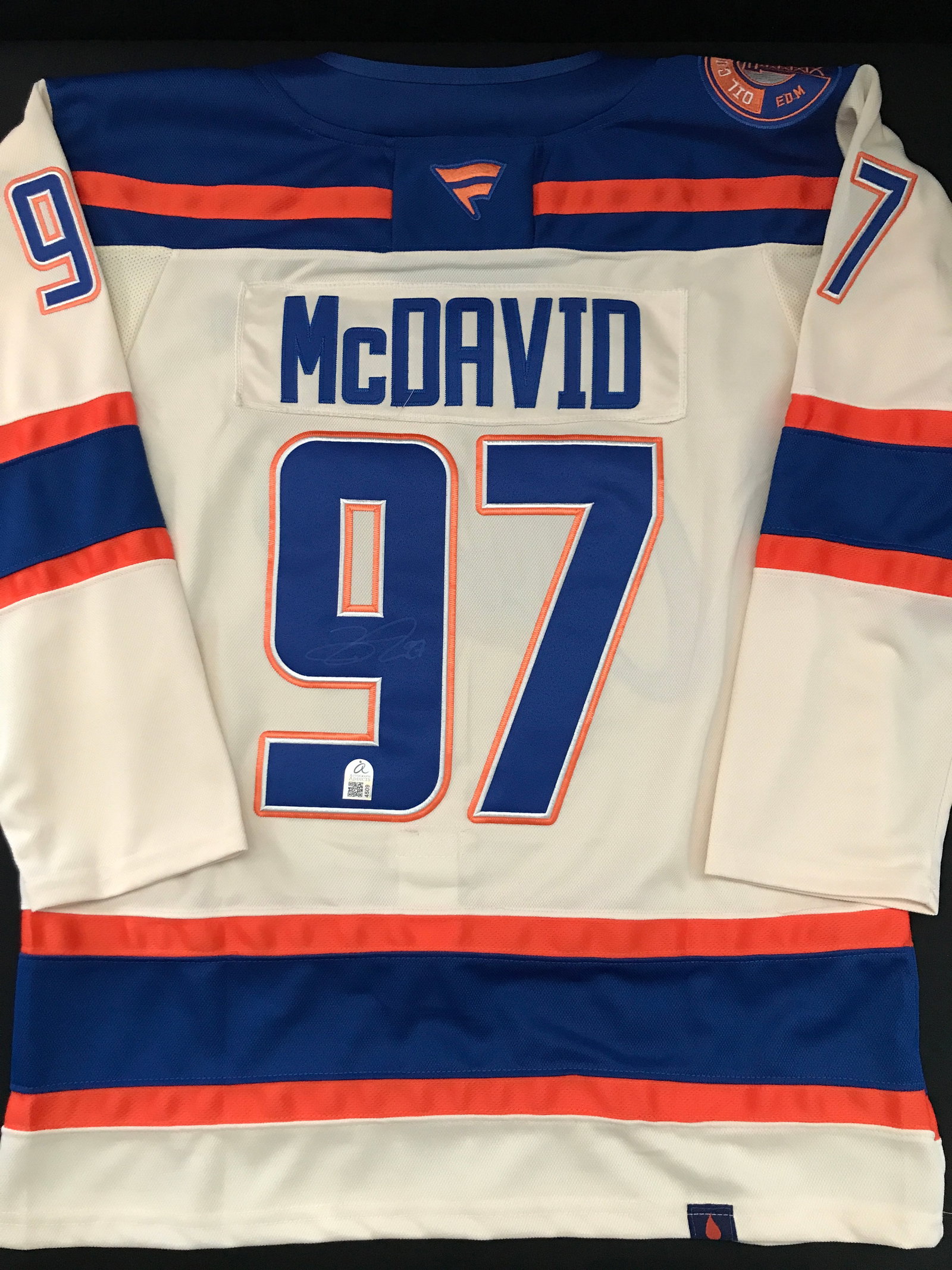 CONNOR MCDAVID SIGNED EDMONTON OILERS CUSTOM JERSEY - AUTOGRAPH ADDICTS COA: Prices are in Canadian dollars