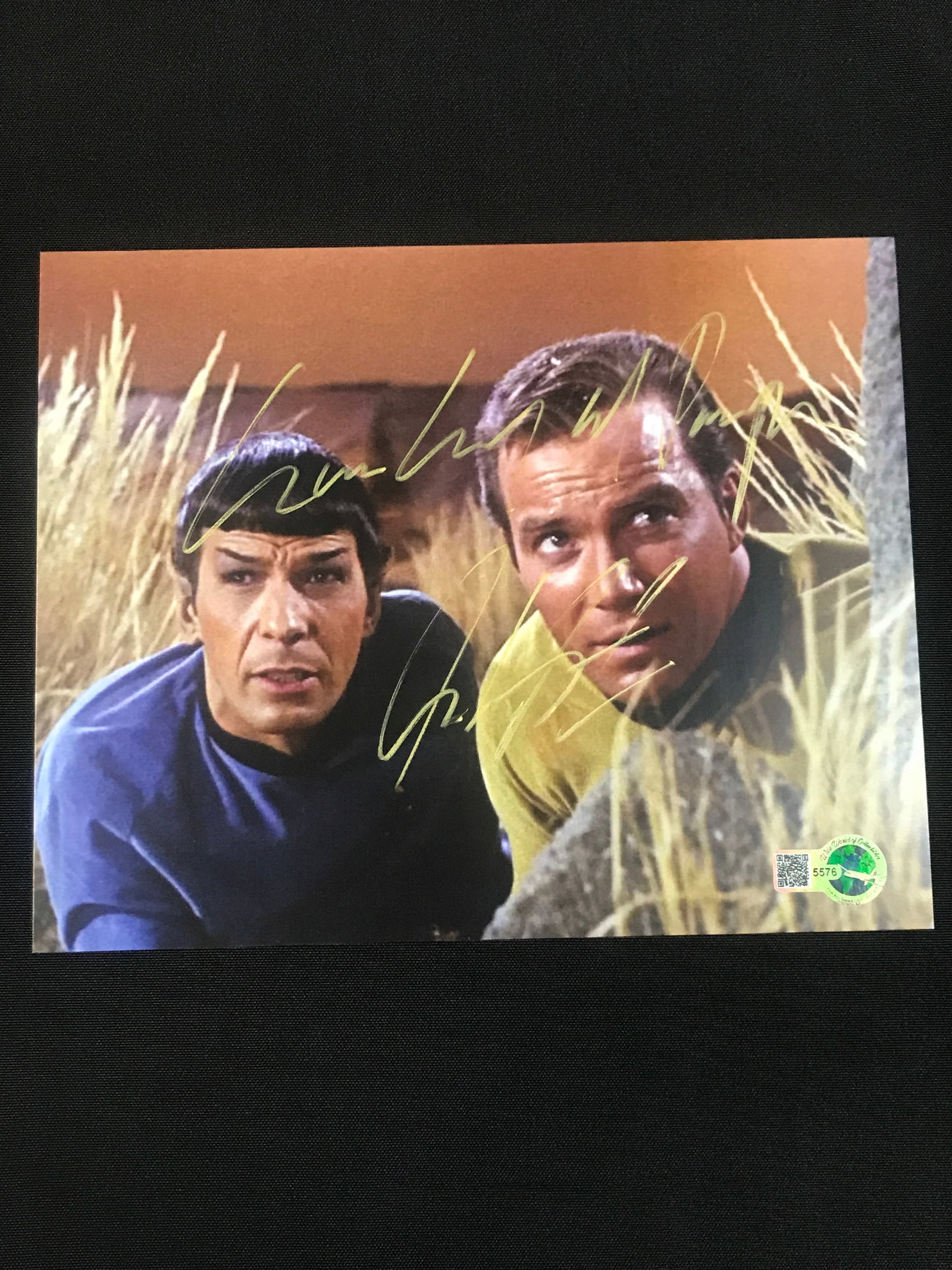 WILLIAM SHATNER SIGNED STAR TREK 8X10 - WWOC COA: Prices are in Canadian dollars
