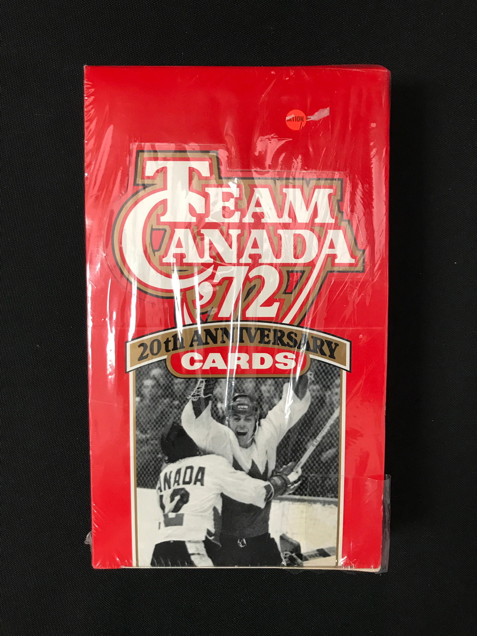 TEAM CANADA 1972 SEALED TRADING CARDS BOX: Prices are in Canadian dollars