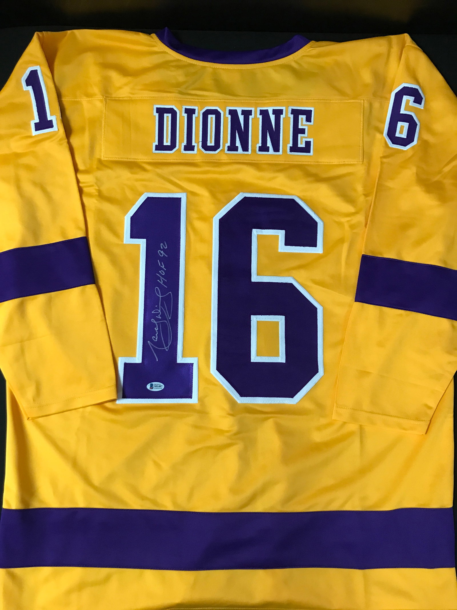 MARCEL DIONNE SIGNED LOS ANGELES KINGS HOCKEY JERSEY - BECKETT COA: Prices are in Canadian dollars