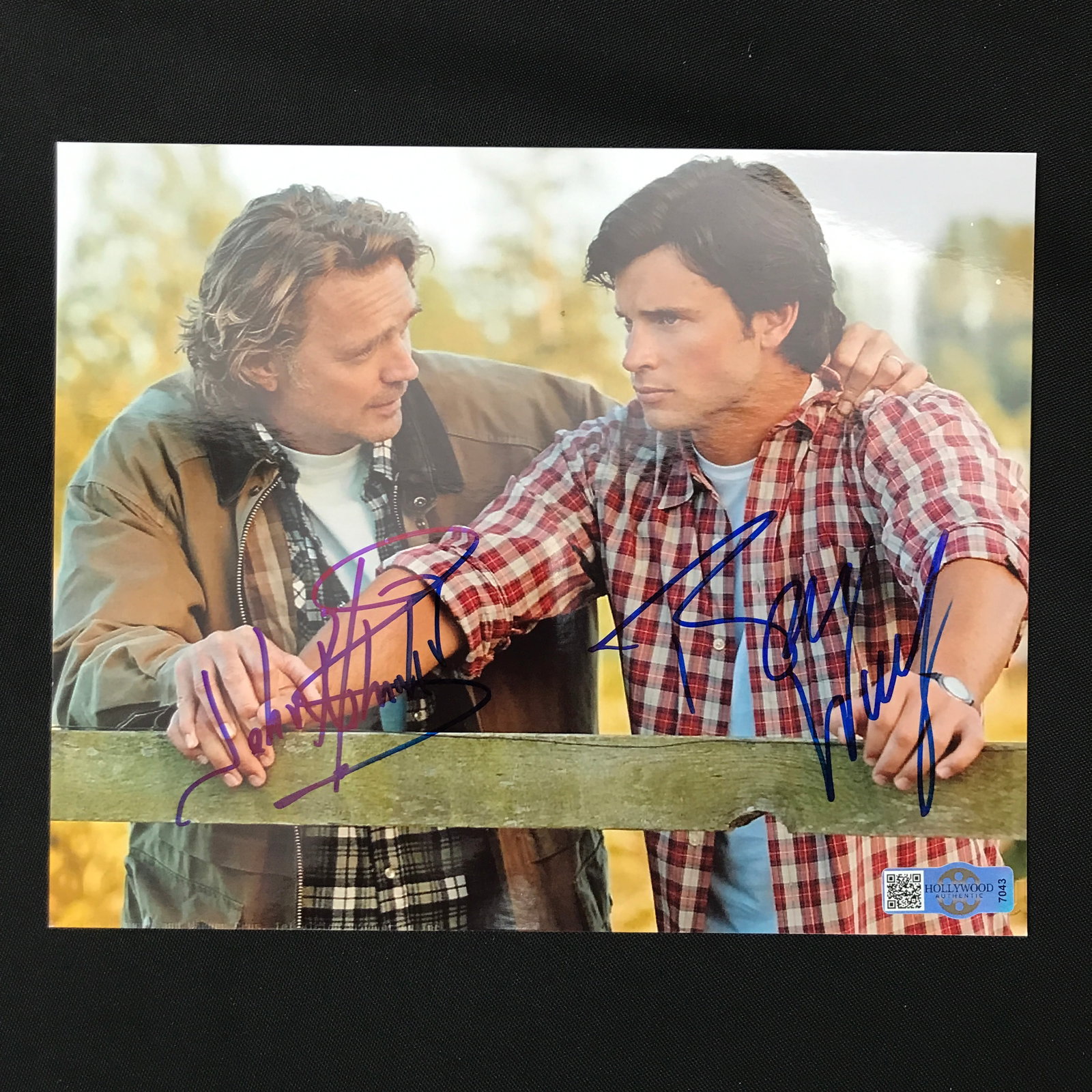 TOM WELLING & JOHN SCHNEIDER DUAL SIGNED SMALLVILLE 8X10 - HOLLYWOOD AUTHENTIC COA: Prices are in Canadian dollars