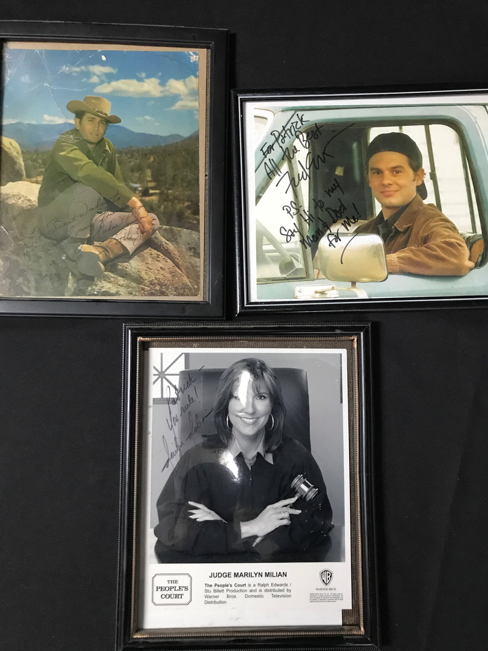 LOT OF 3 SIGNED AND FRAMED 8X10S: Prices are in Canadian dollars