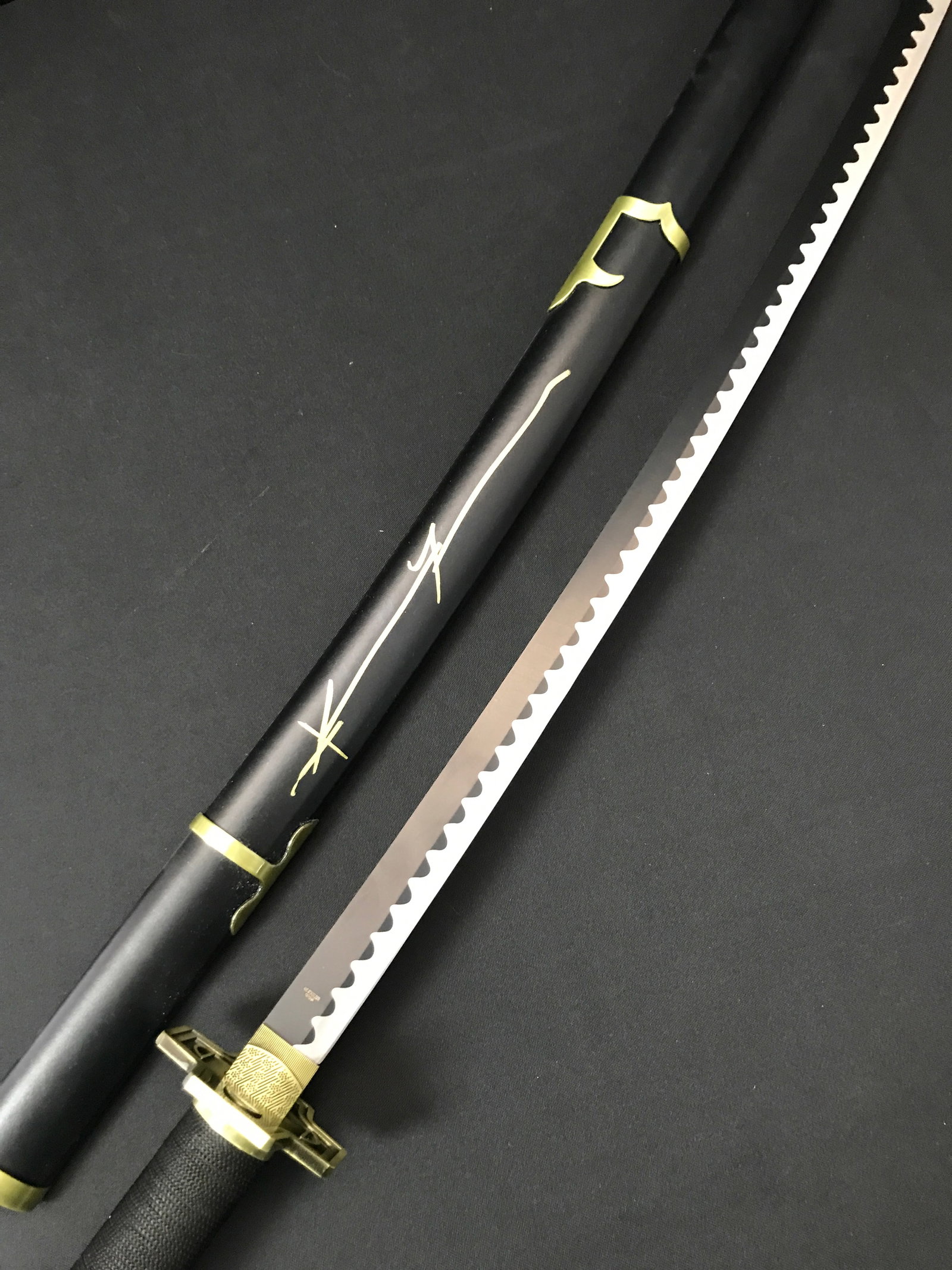 KEANU REEVES SIGNED 47 RONIN SWORD SHEETH - KB COA: Prices are in Canadian dollars