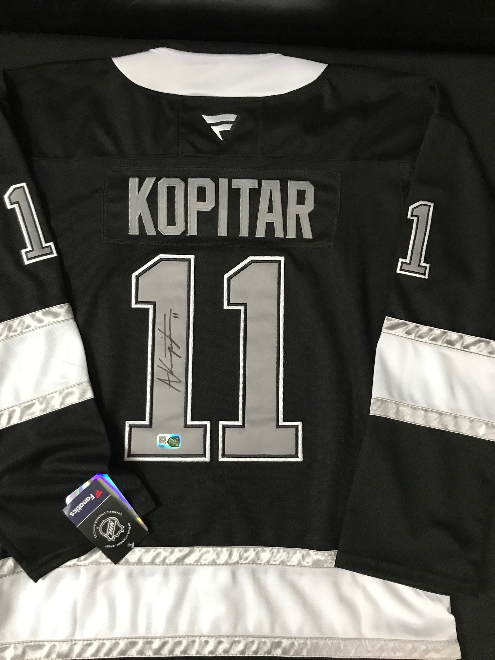 ANZE KOPITAR SIGNED LOS ANGELES KINGS CUSTOM JERSEY - ELITE SPORTS COA: Prices are in Canadian dollars