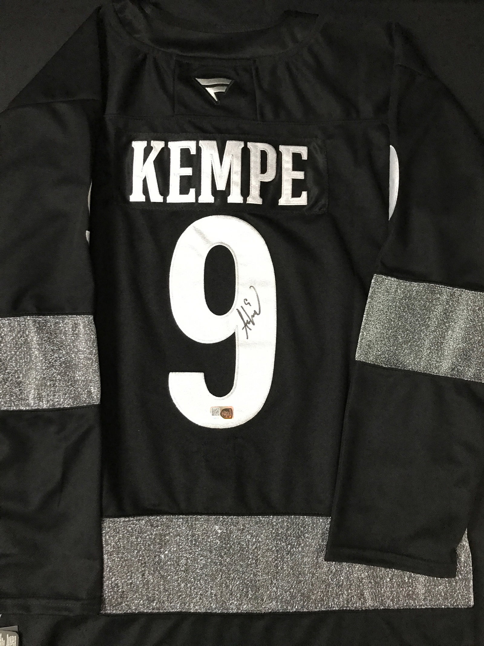 ADRIAN KEMPE SIGNED LOS ANGELES KINGS CUSTOM JERSEY - ELITE SPORTS COA: Prices are in Canadian dollars