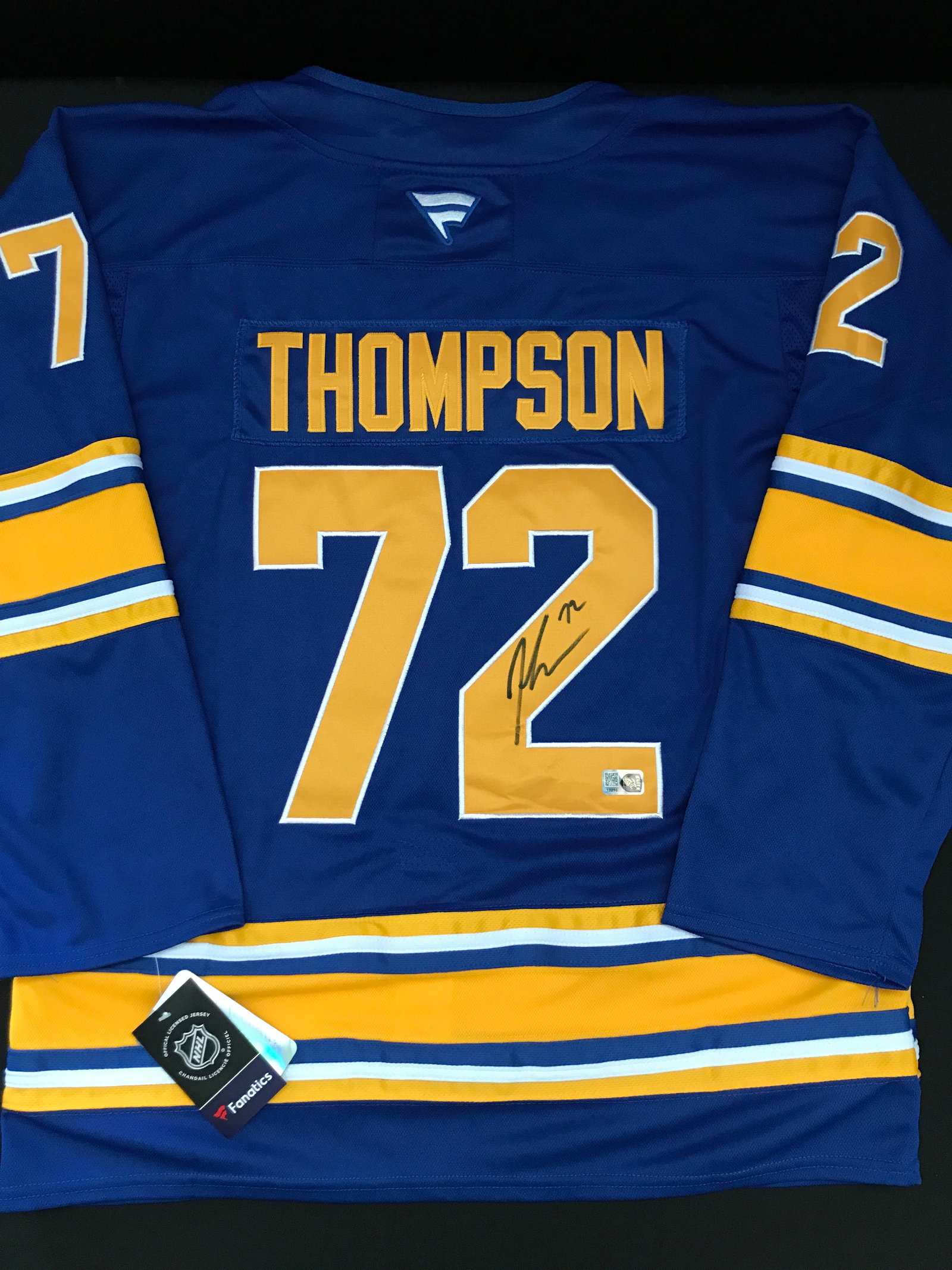 TAGE THOMPSON SIGNED BUFFALO SABRES CUSTOM JERSEY - ELITE SPORTS COA: Prices are in Canadian dollars