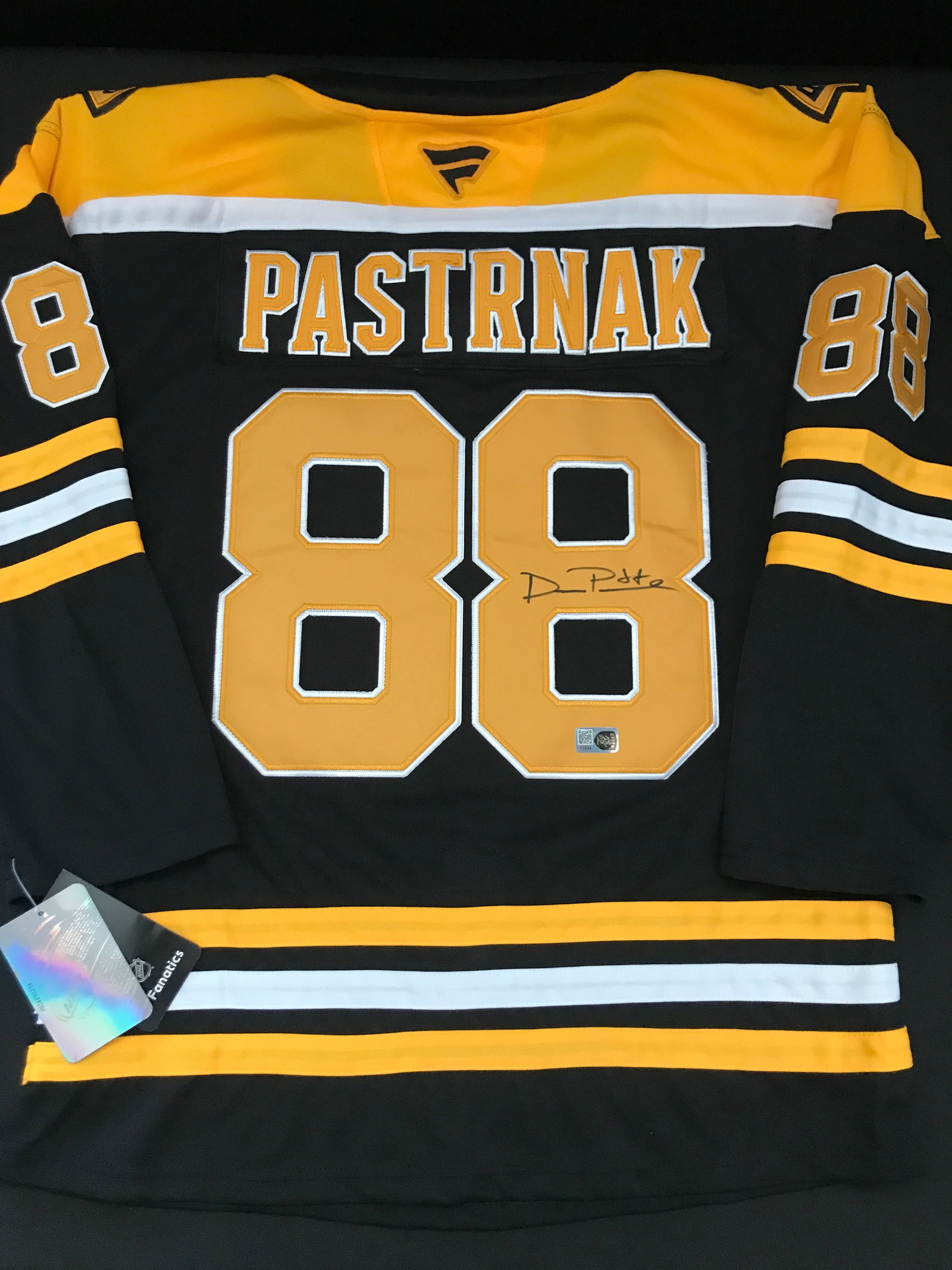 DAVID PASTRNAK SIGNED BOSTON BRUINS CUSTOM JERSEY - ELITE SPORTS COA: Prices are in Canadian dollars