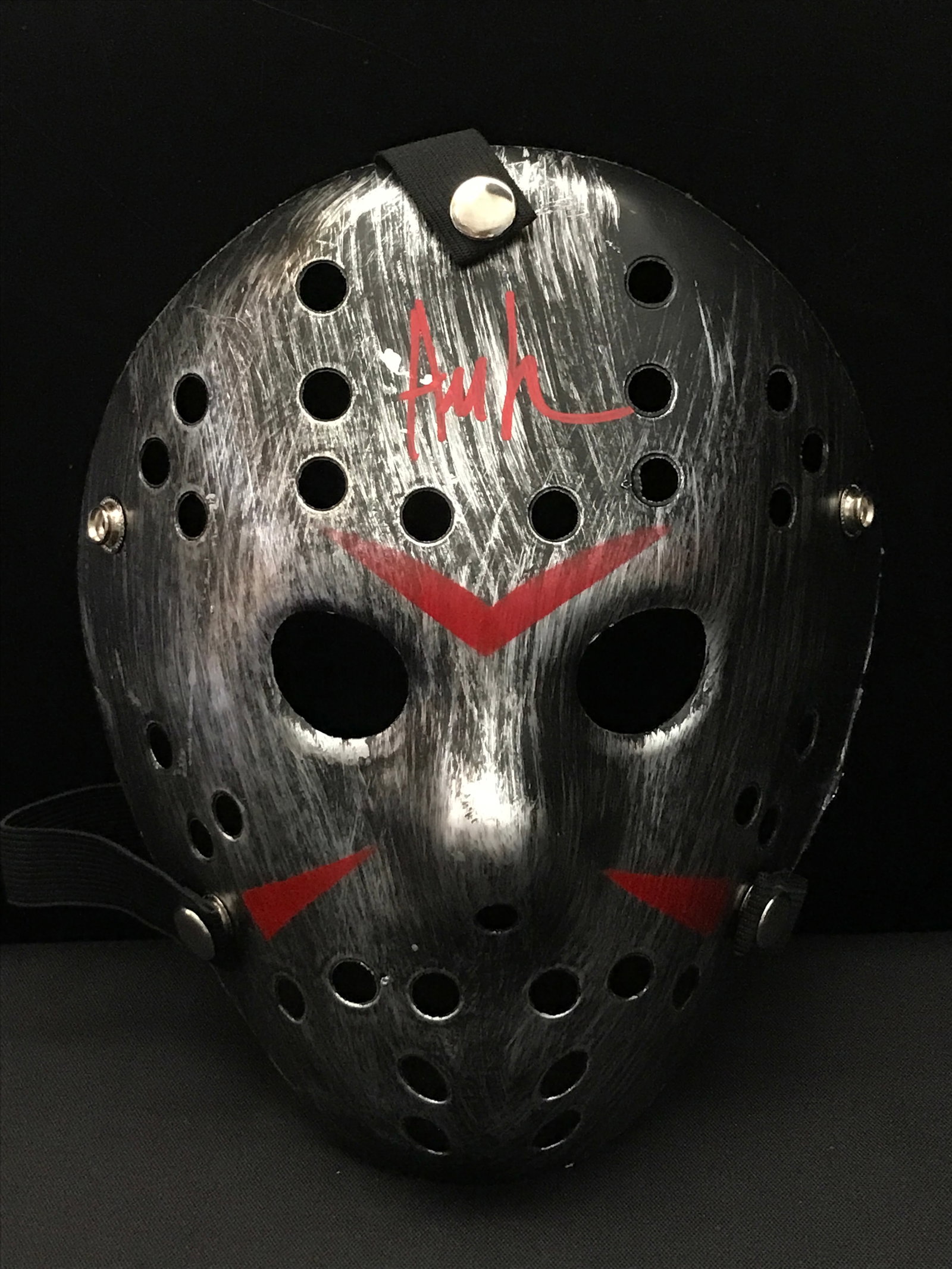 ARI LEHMAN SIGNED HALLOWEEN MASK - KB COA (1 of 1)