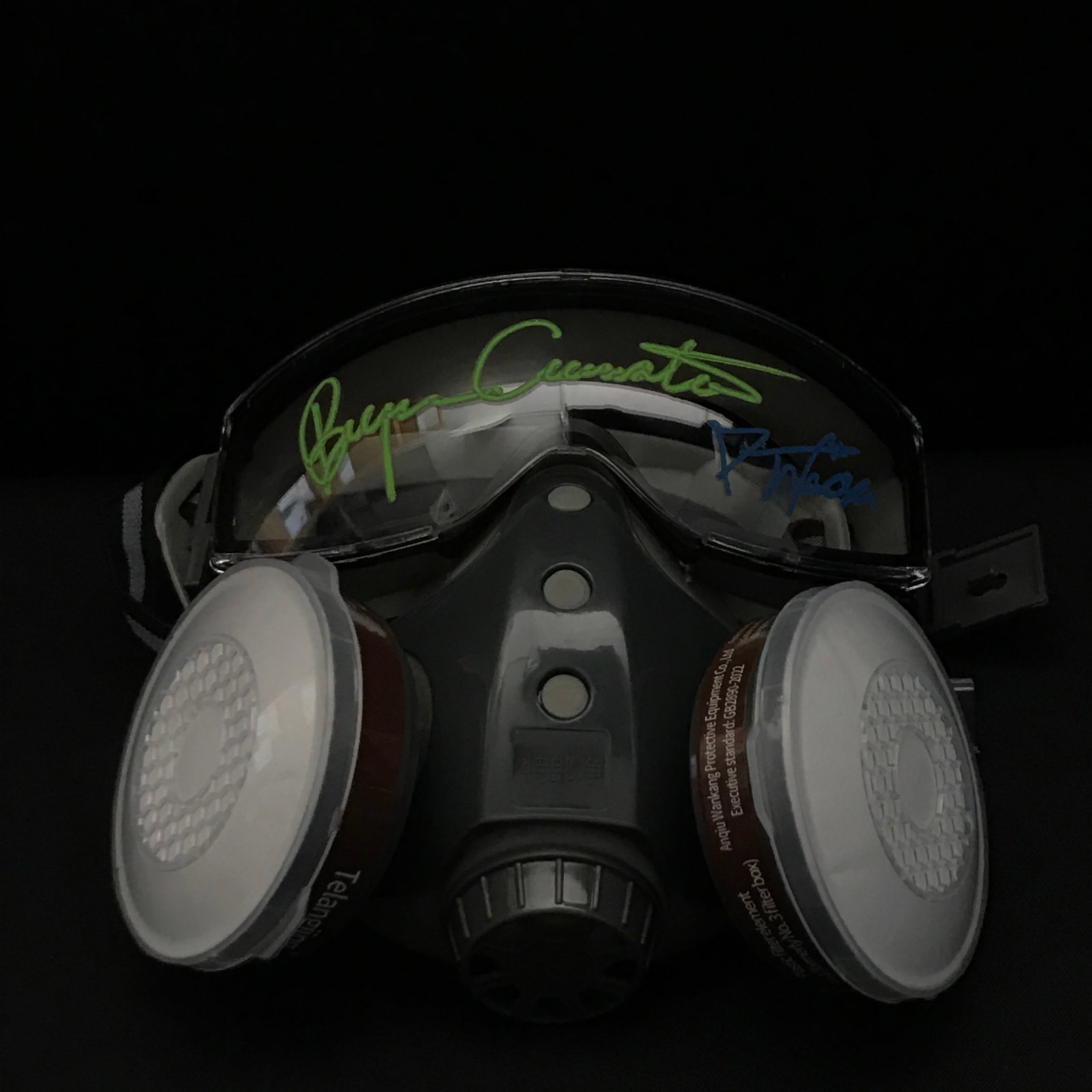 BRYAN CRANSTON AND DEAN NORRIS SIGNED BREAKING BAD GAS MASK - KB AND WWOC COA: Prices are in Canadian dollars