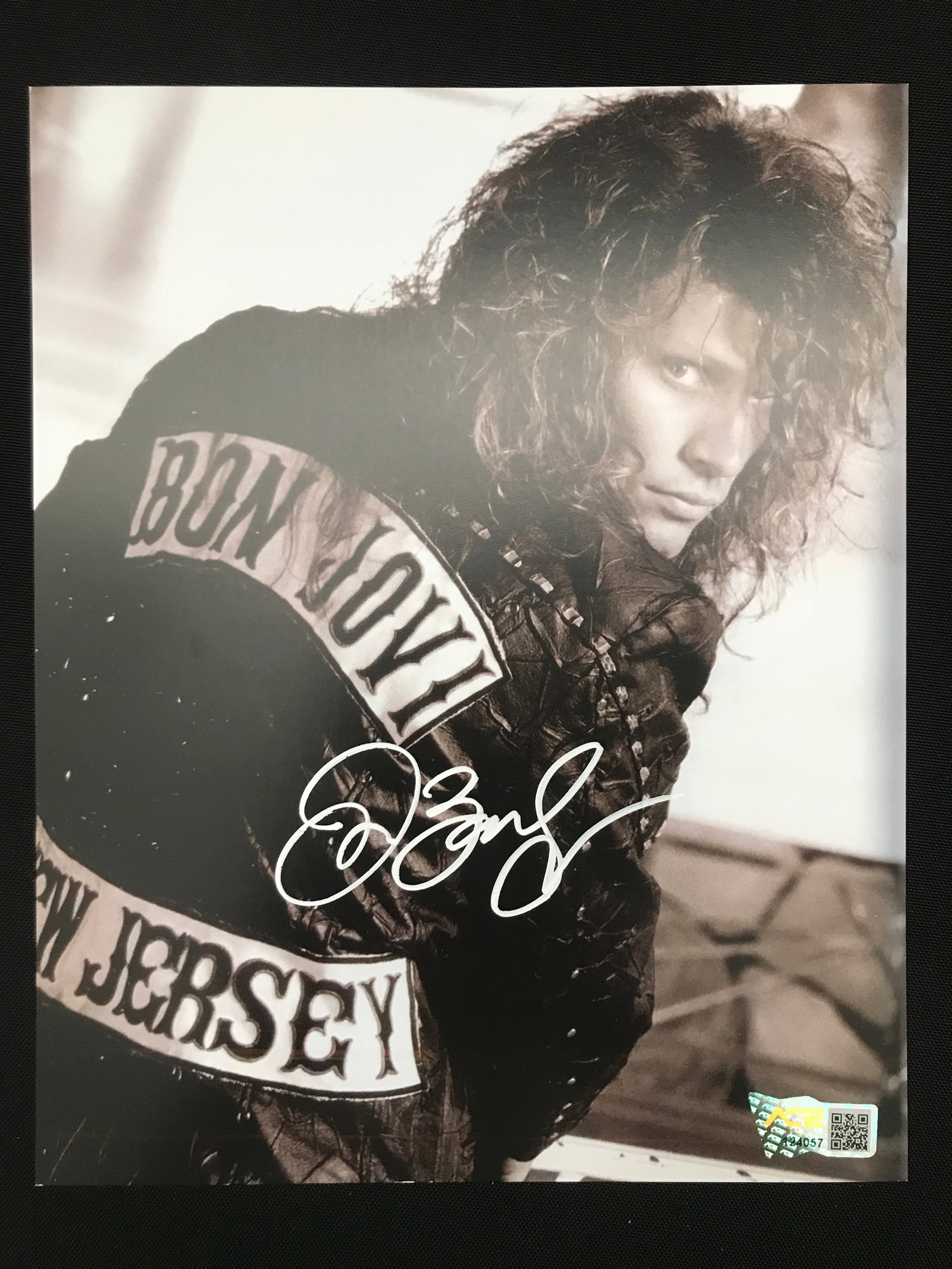 JON BON JOVI SIGNED 8X10 - ACE COA: Prices are in Canadian dollars