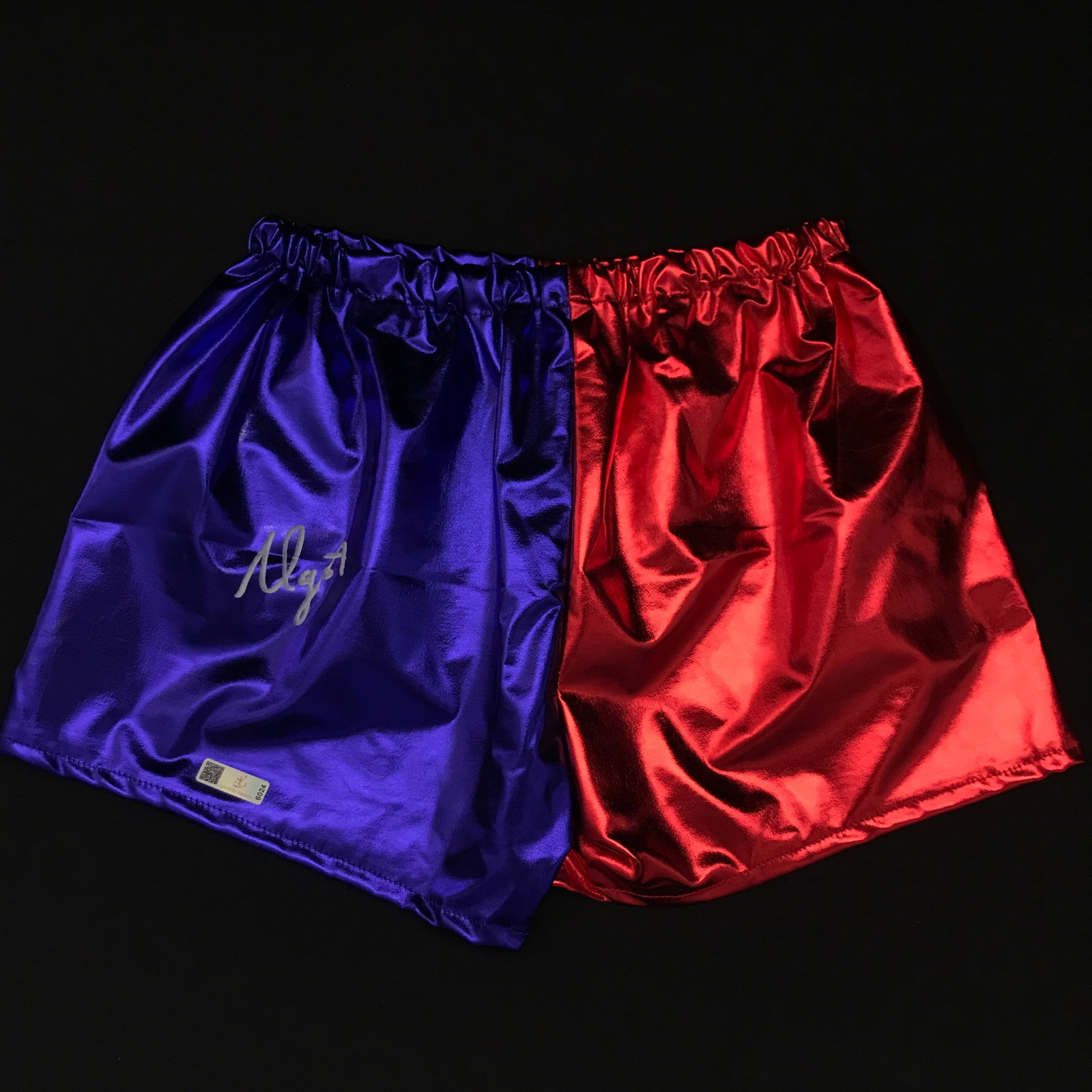 MARGOT ROBBIE SIGNED HARLEY QUINN SHORTS - KB COA: Prices are in Canadian dollars