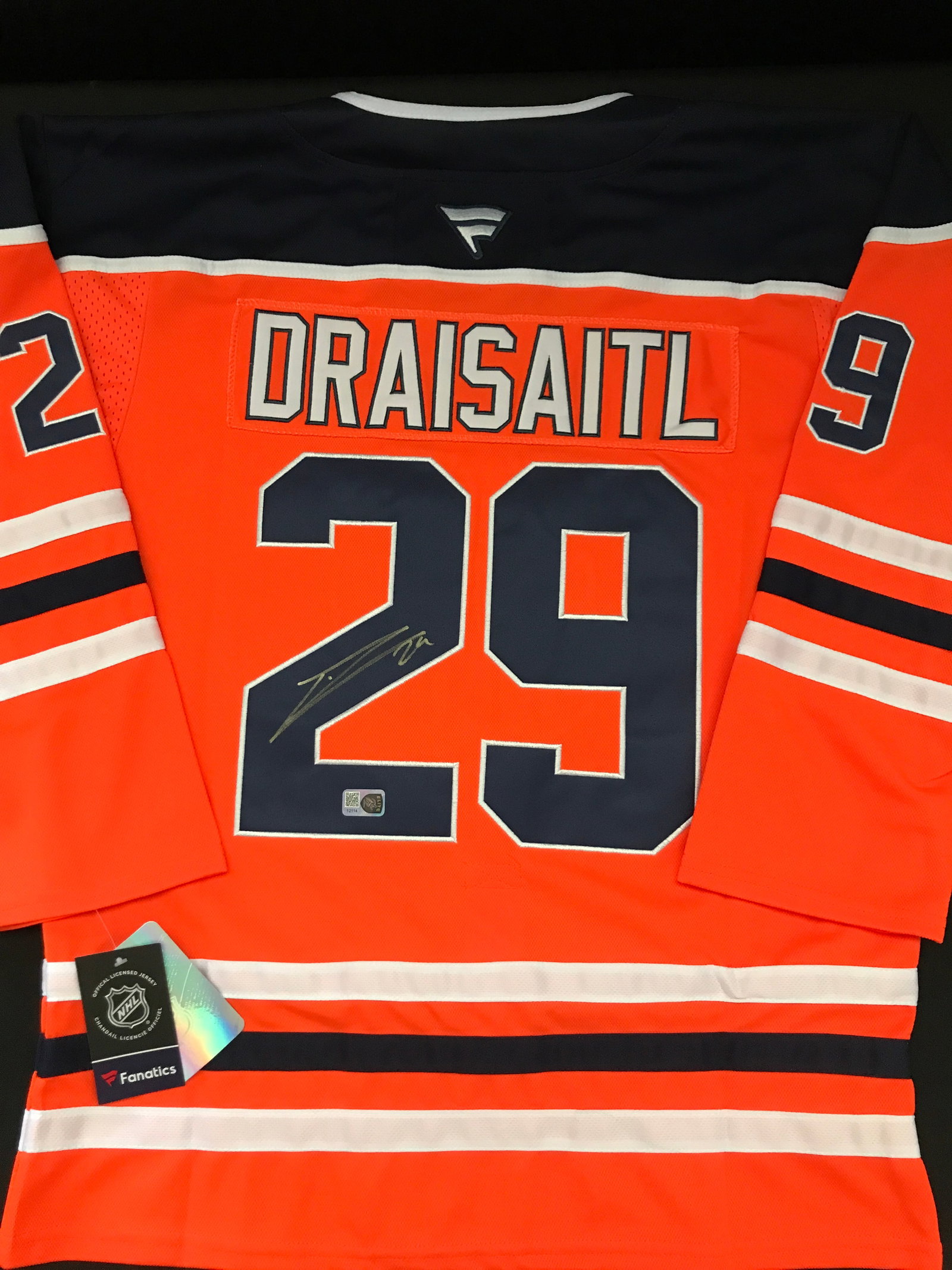 LEON DRAISAITL SIGNED EDMONTON OILERS CUSTOM JERSEY - ELITE SPORTS COA: Prices are in Canadian dollars
