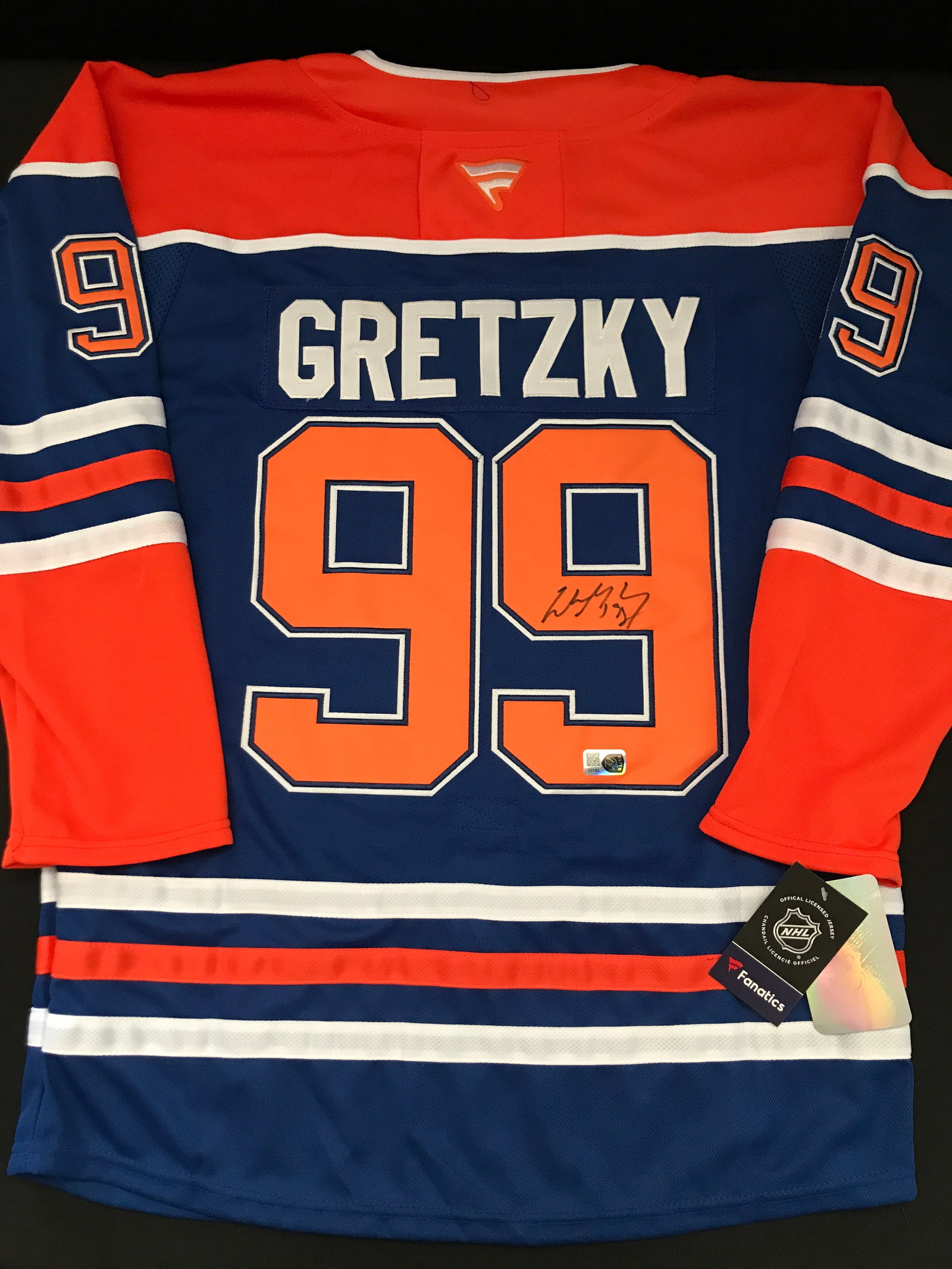WAYNE GRETZKY SIGNED EDMONTON OILERS CUSTOM JERSEY - ELITE SPORTS COA: Prices are in Canadian dollars