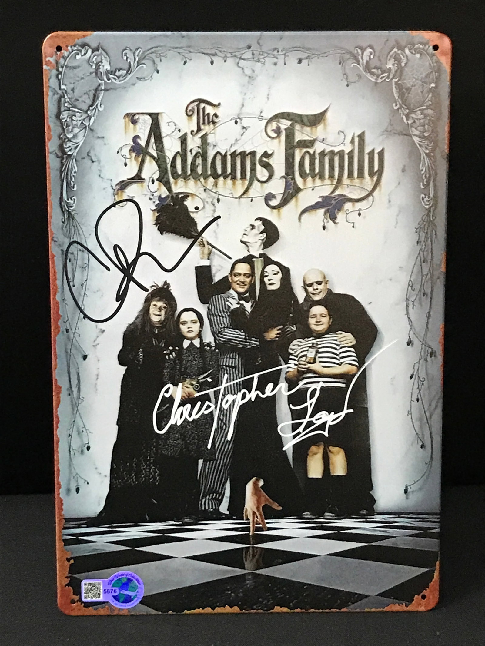 CHRISTINA RICCI AND CHRISTPHER LLOYD SIGNED ADDAMS FAMILY 8 X 10 (WWOC COA) (1 of 1)