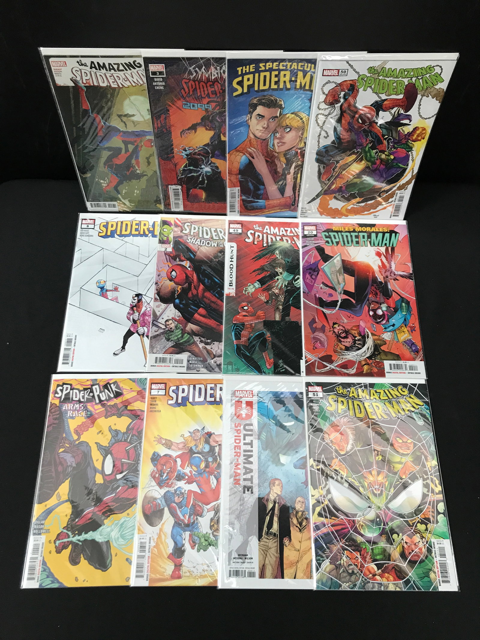 LOT OF 12 SPIDERMAN COMICS (MARVEL COMICS) (1 of 1)