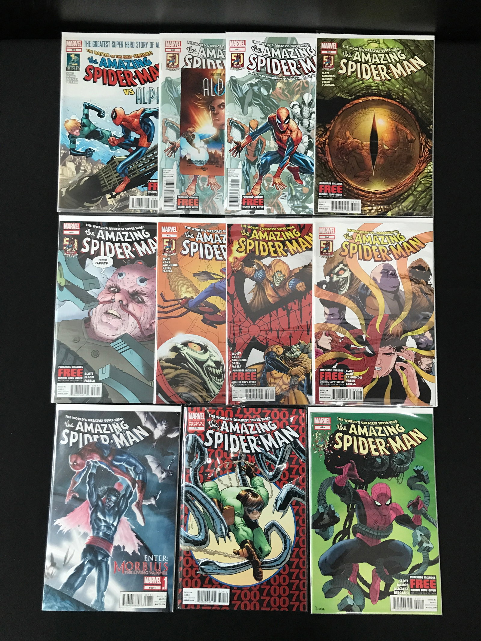 LOT OF 11 SPIDERMAN COMICS (MARVEL COMICS): Prices are in Canadian dollars
