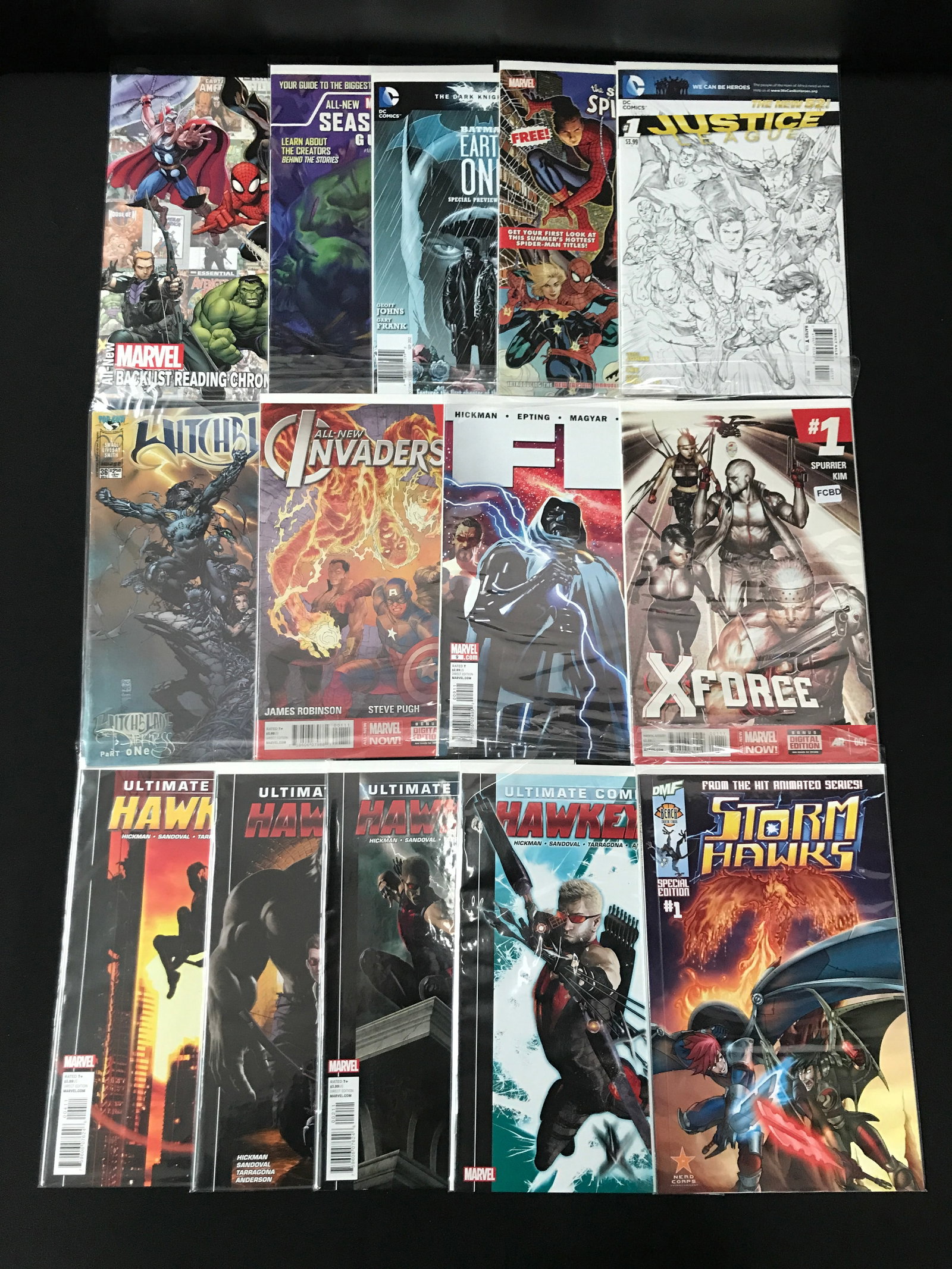 LOT OF 14 MIXED TITLE COMICS - VARIOUS PUBLISHERS: Prices are in Canadian dollars