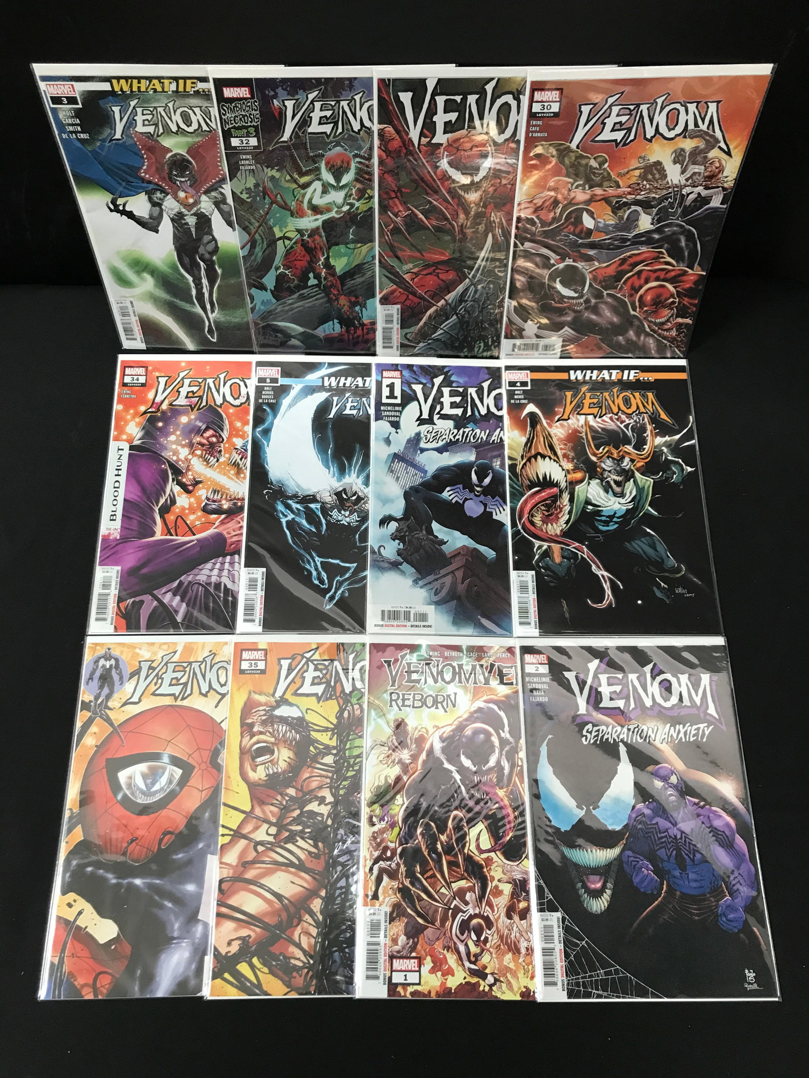 LOT OF 12 COMICS FEATURING VENOM - MARVEL COMICS (1 of 1)