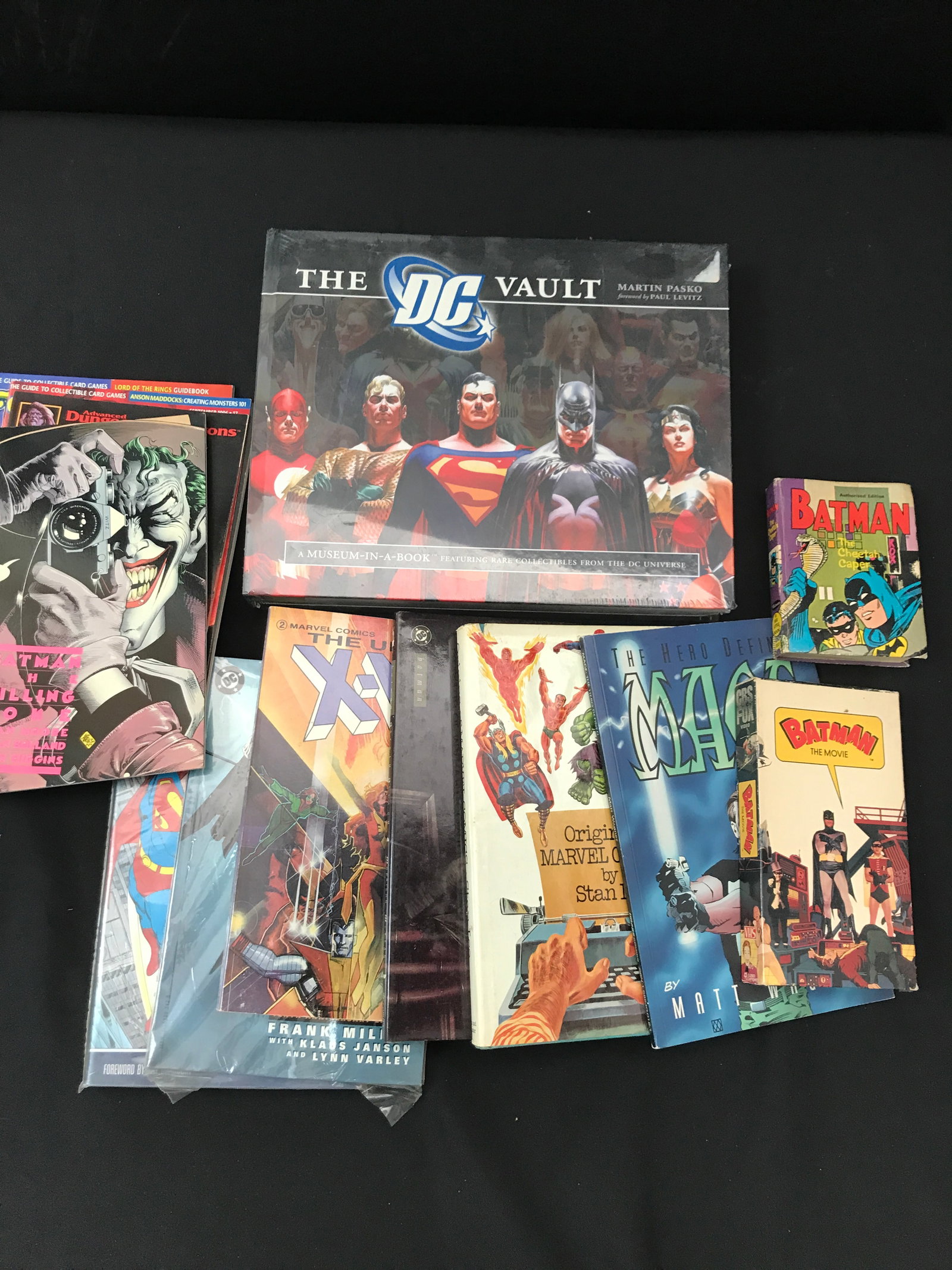 LOT OF GRAPHIC NOVELS INCLUDING BATMAN AND X-MEN: Prices are in Canadian dollars