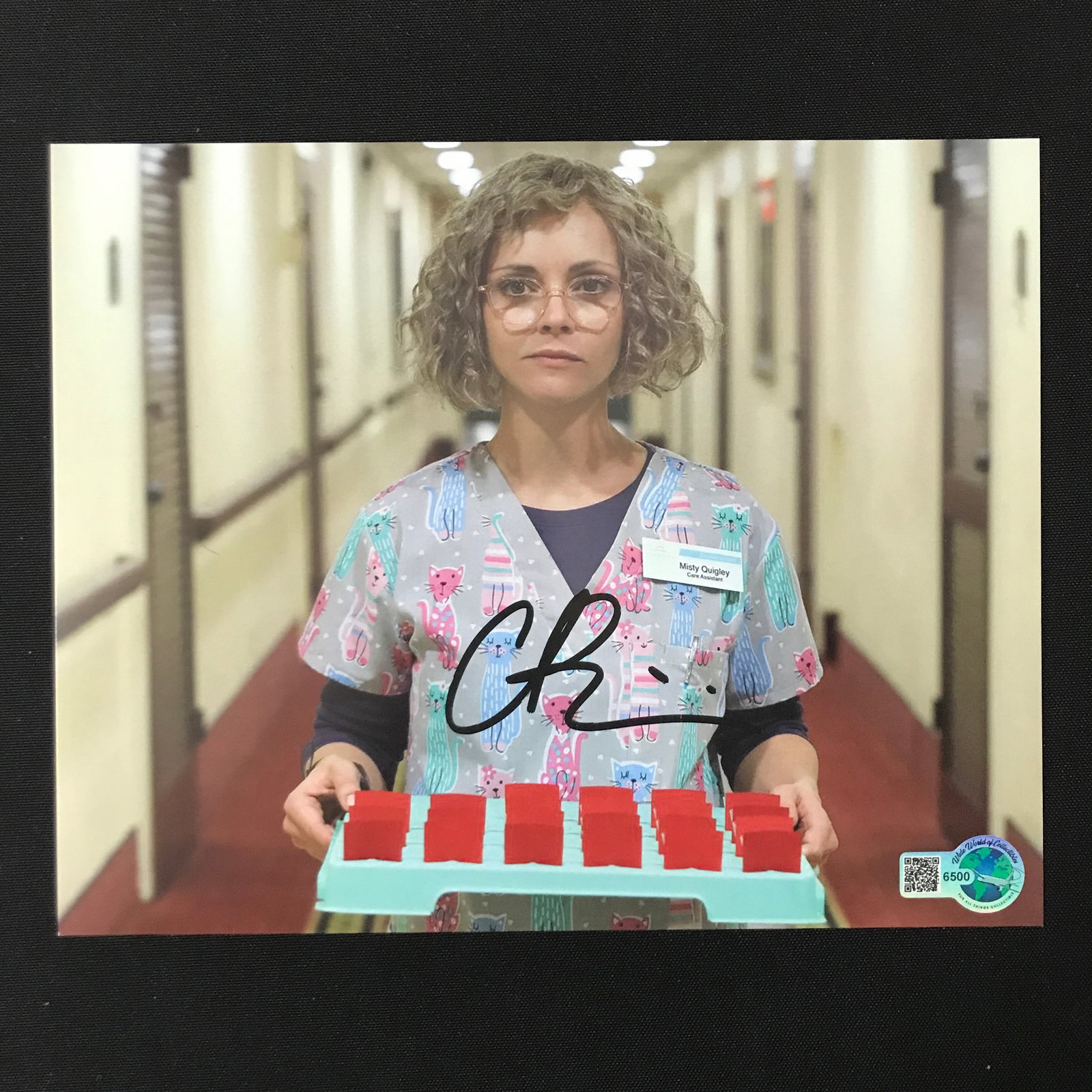 CHRISTINA RICCI SIGNED YELLOWJACKETS 8X10 - WWOC COA: Prices are in Canadian dollars