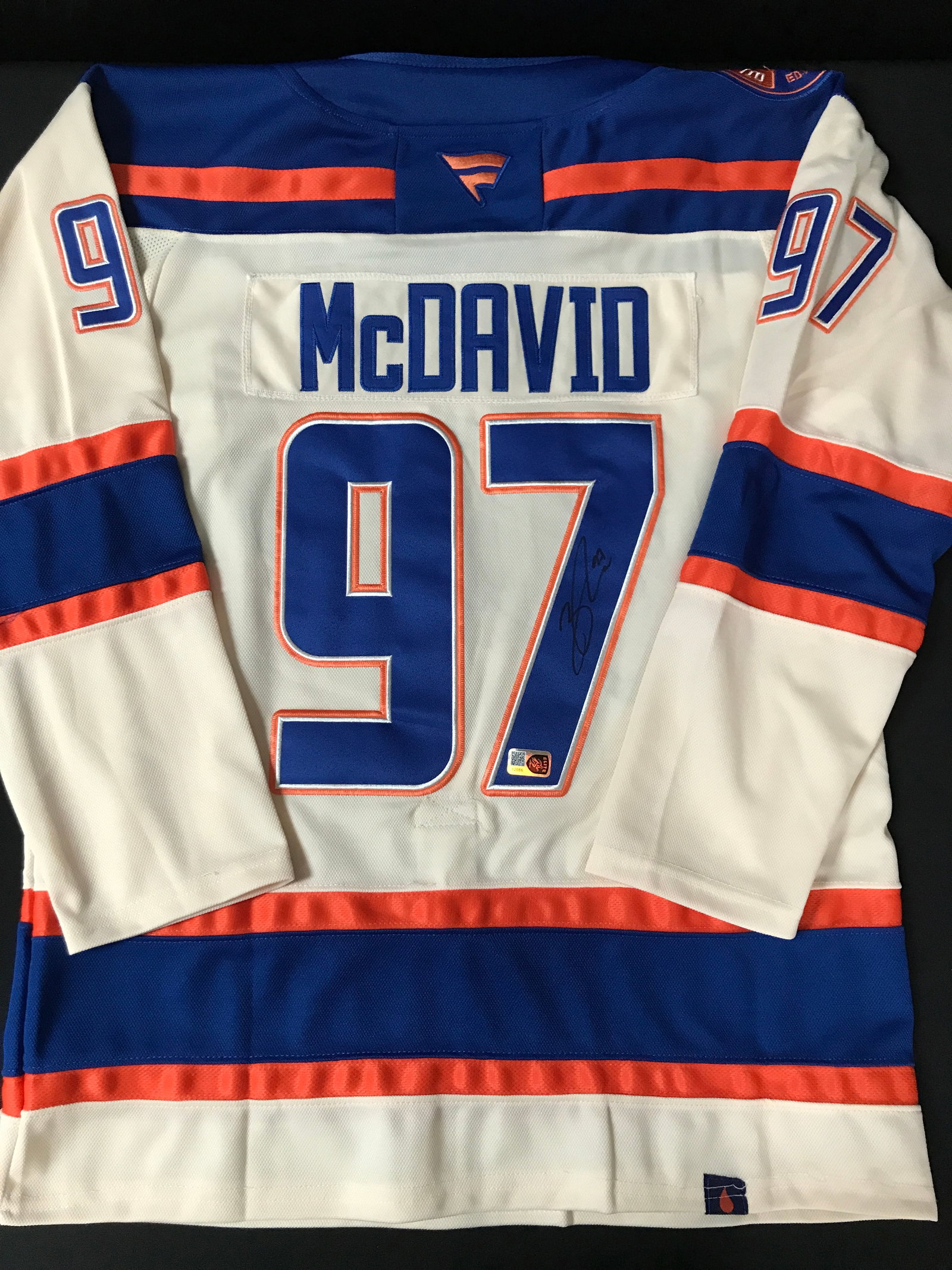 CONNOR MCDAVID SIGNED EDMONTON OILERS CUSTOM JERSEY - ELITE SPORTS COA: Prices are in Canadian dollars