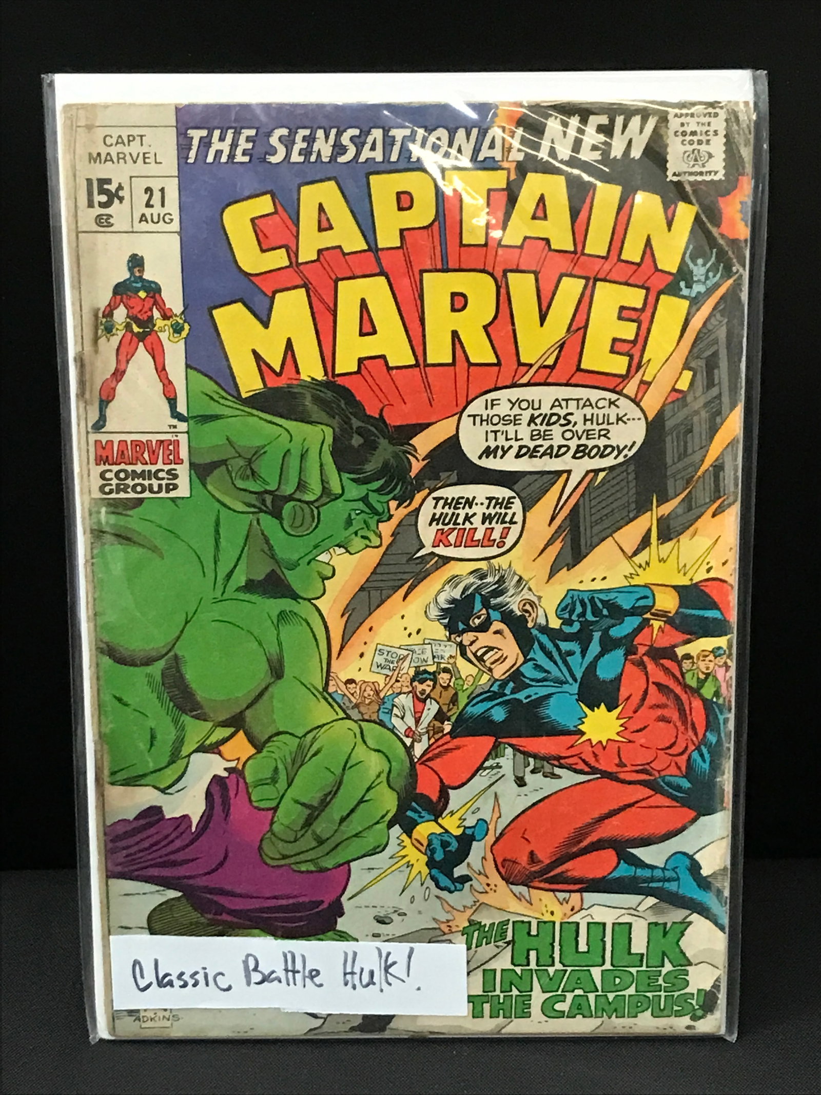 CAPTAIN MARVEL #21 CLASSIC HULK BATTLE - MARVEL COMICS: Prices are in Canadian dollars