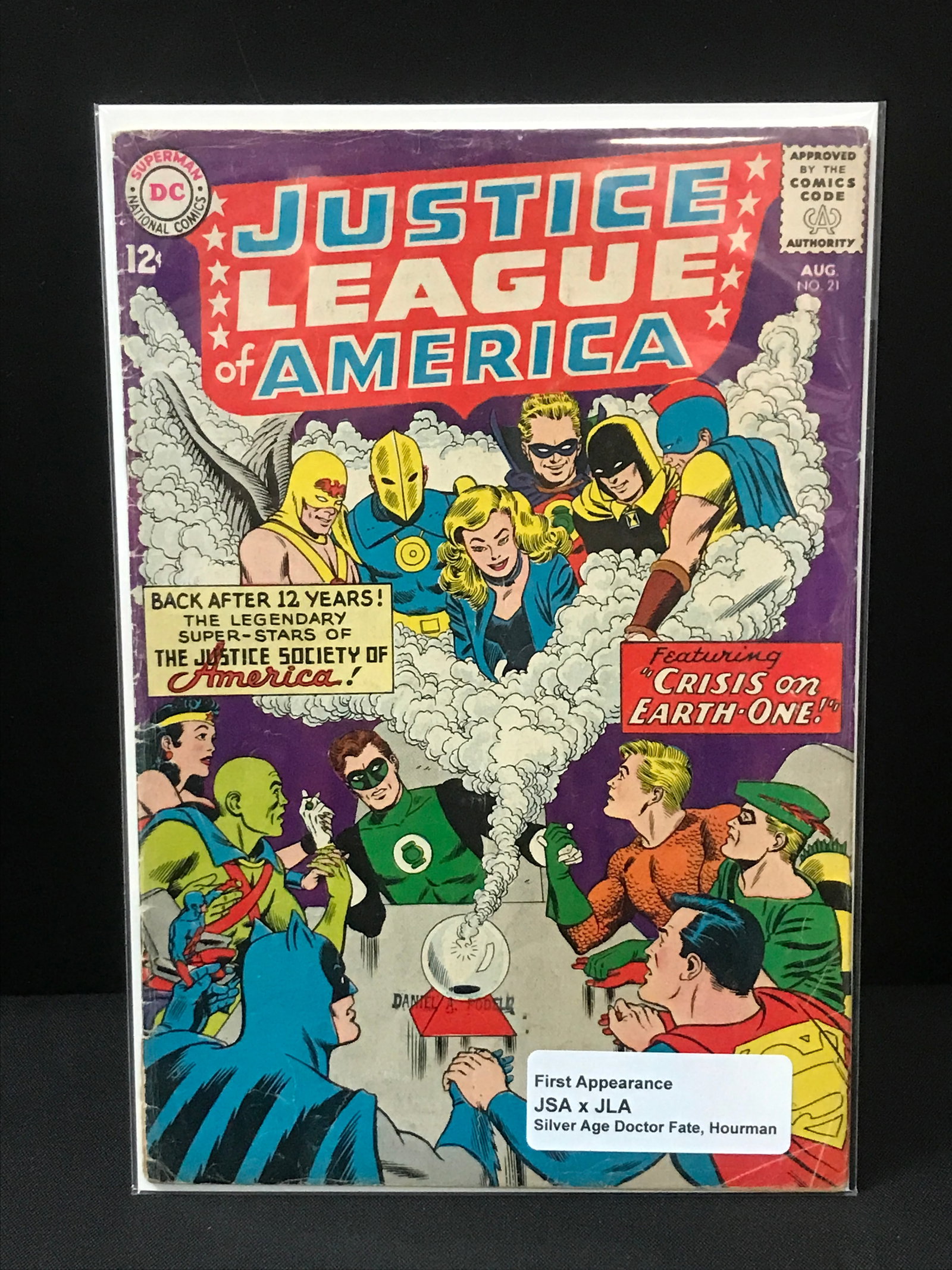 JUSTICE LEAGUE OF AMERICA #21 - DC COMICS: Prices are in Canadian dollars