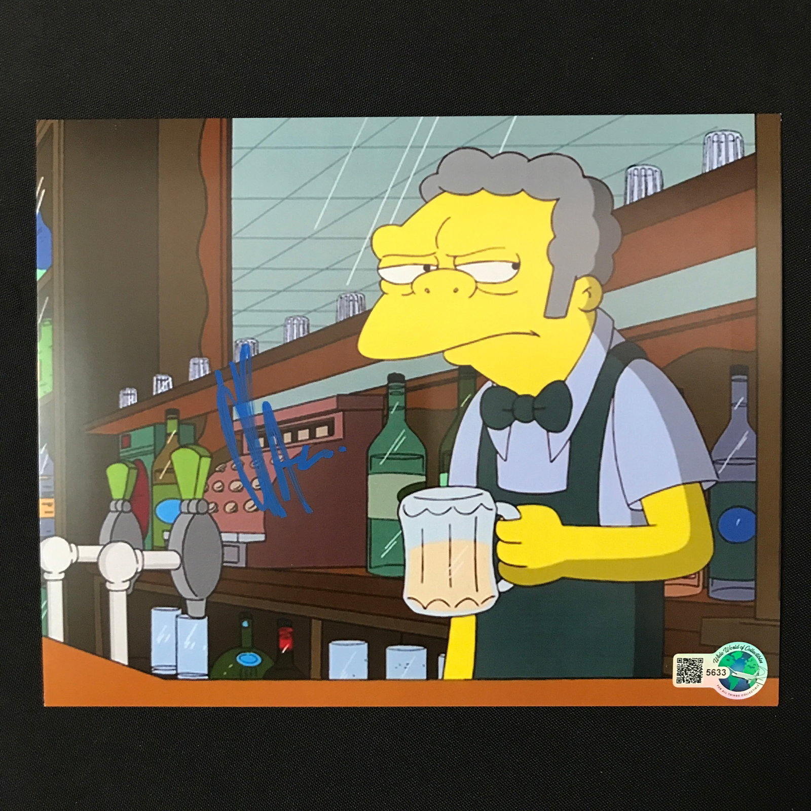 HANK AZARIA SIGNED MOE SIMPSONS 8X10 - WWOC COA (1 of 1)