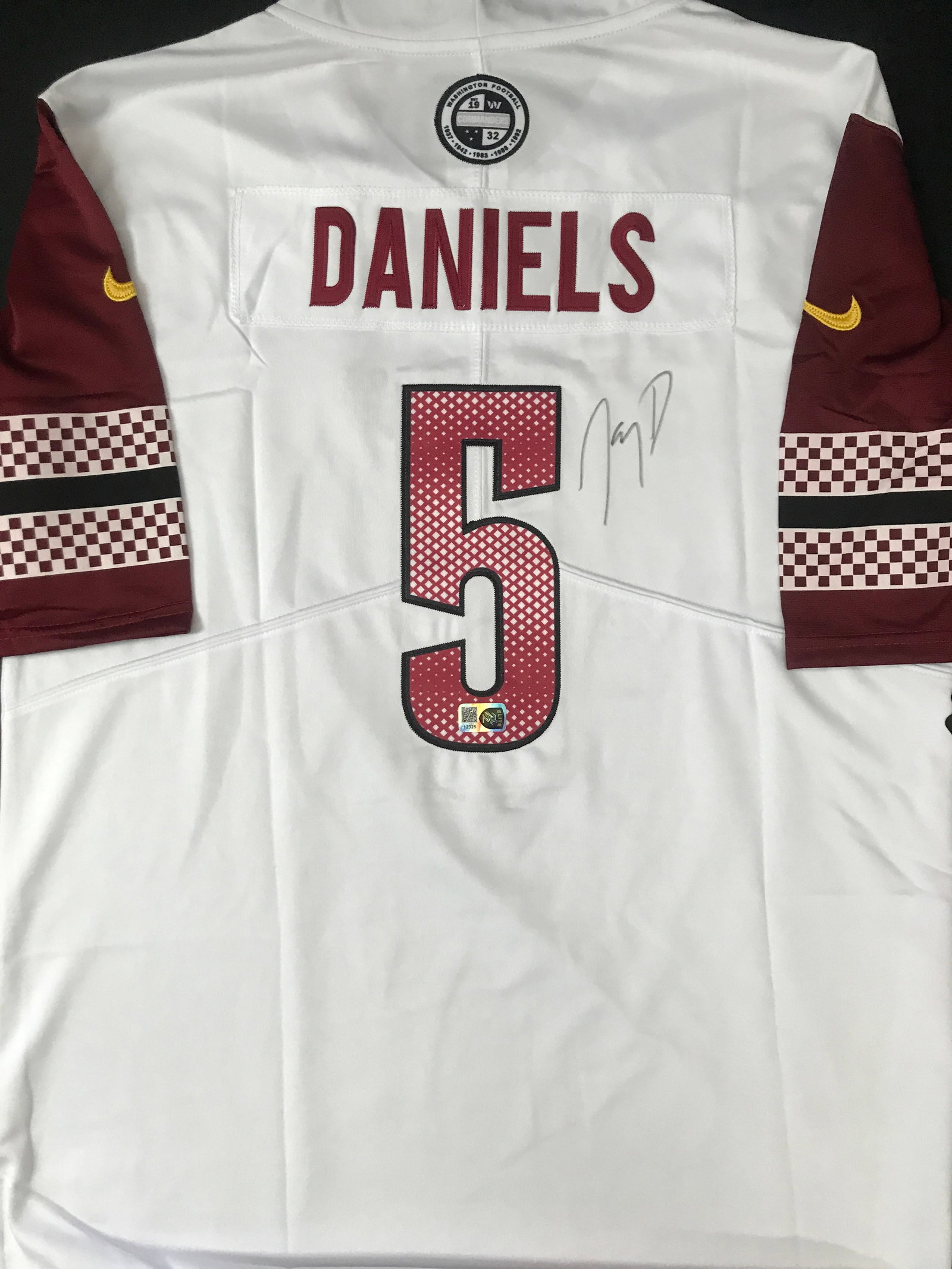 JAYDEN DANIELS SIGNED WASHINGTON COMMANDERS CUSTOM JERSEY - ELITE SPORTS COA: Prices are in Canadian dollars