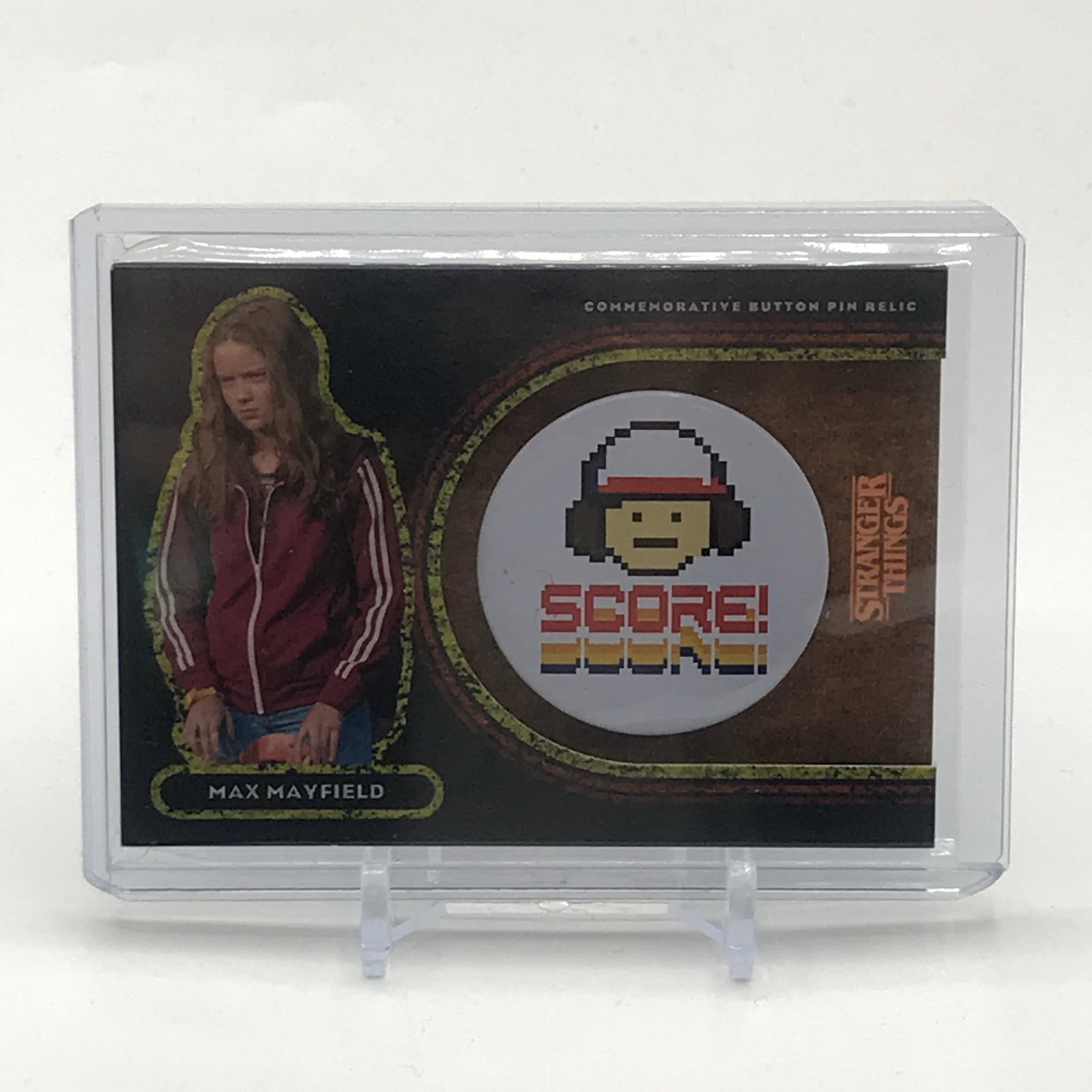 TOPPS STRANGER THINGS COMMEMORATIVE 80'S PIN TRADING CARD - SCORE 44/99: Prices are in Canadian dollars
