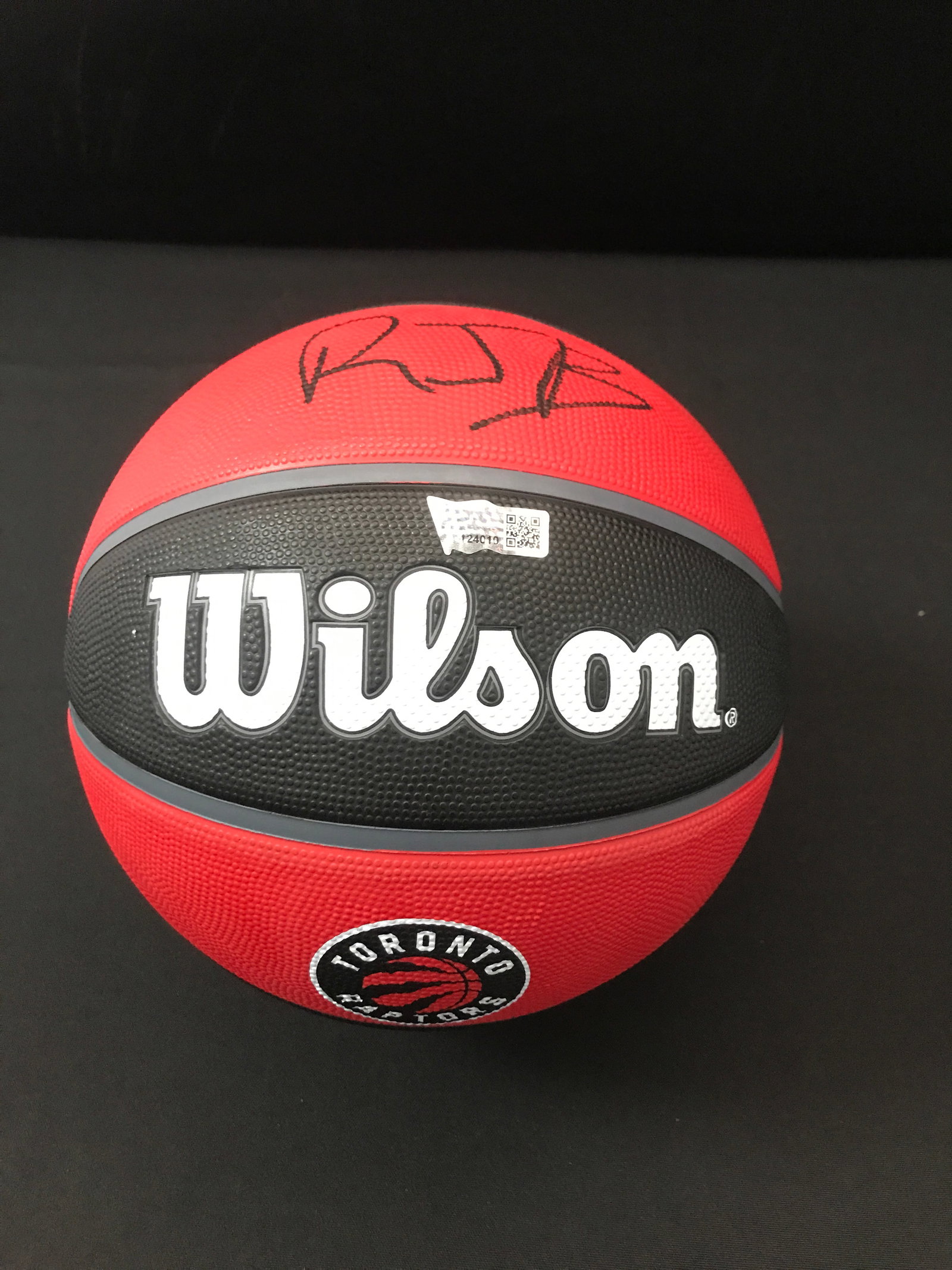 R.J BARRETT SIGNED BASTKETBALL - ACE COA (1 of 2)