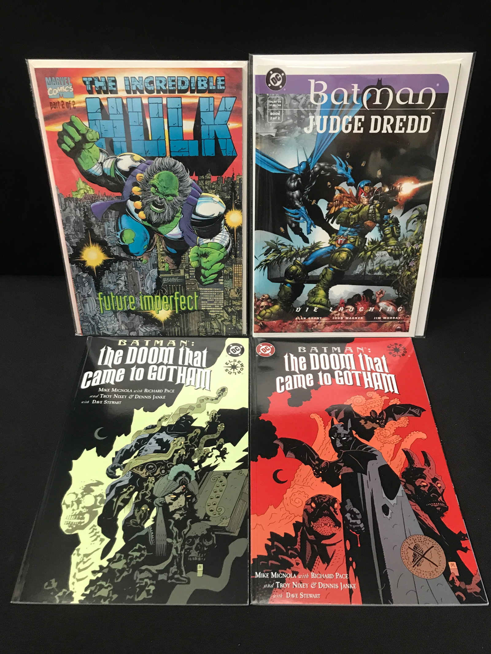 LOT OF 4 MIXED TITLE COMICS INCLUDING BATMAN - DC AND MARVEL: Prices are in Canadian dollars