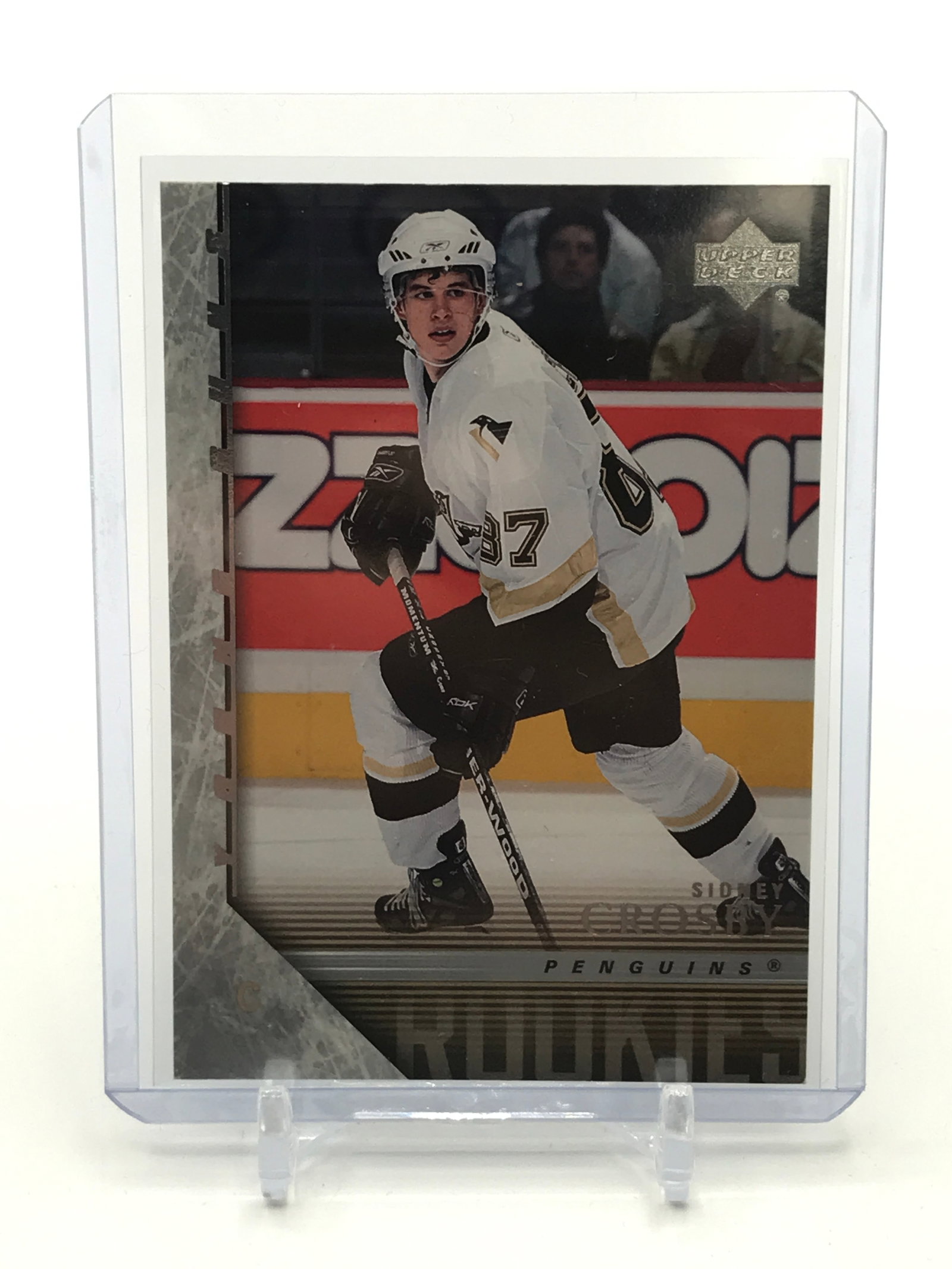 2005-06 UPPER DECK HOCKEY SIDNEY CROSBY YOUNG GUNS ROOKIE CARD (1 of 2)