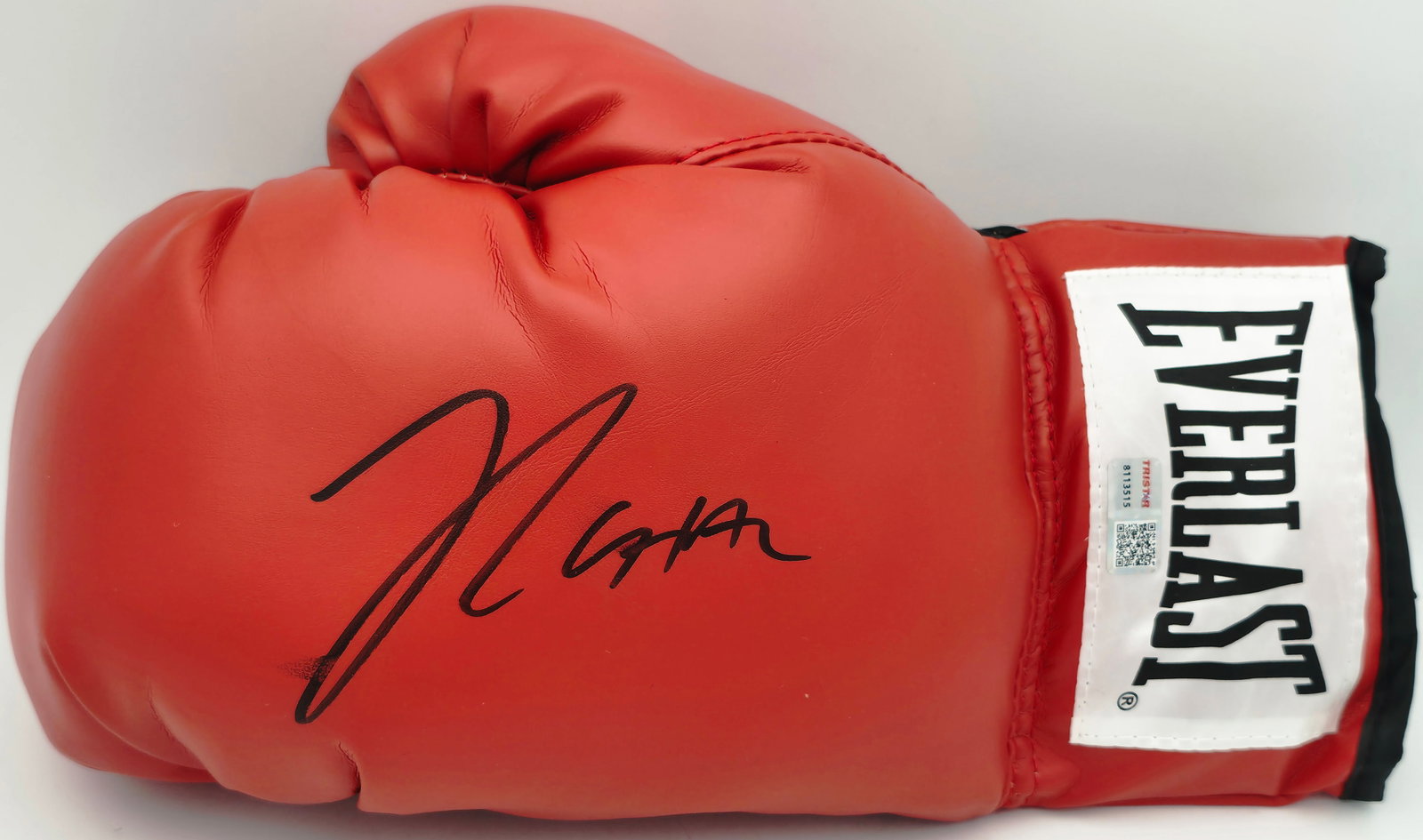 JULIO CHAVEZ SR SIGNED BOXING GLOVE - TRISTAR COA: Prices are in Canadian dollars