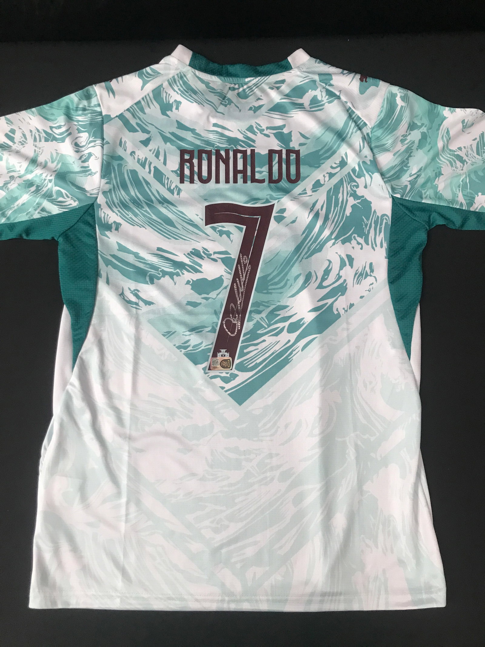 CHRISTIANO RONALDO SIGNED CUSTOM JERSEY - ELITE SPORTS COA: Prices are in Canadian dollars