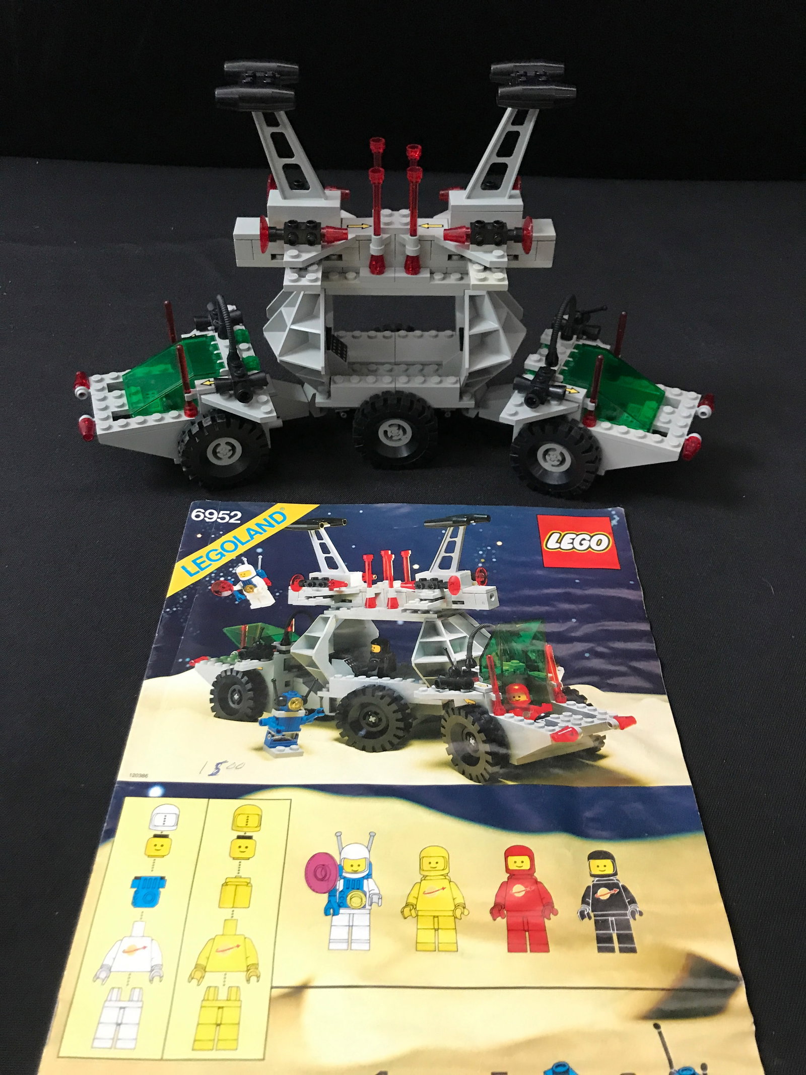 LEGO #6952 CONSTRUCTED (1 of 3)