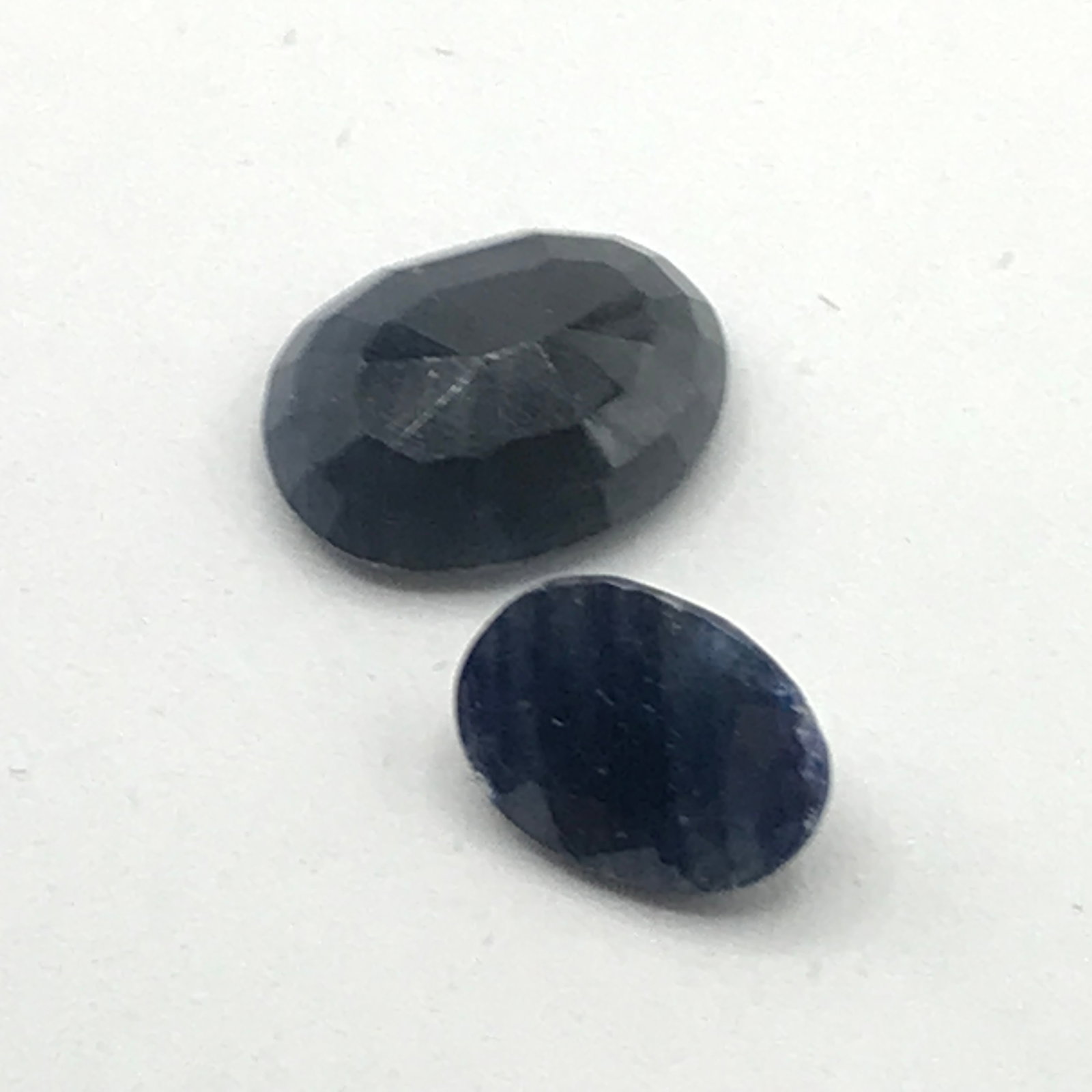 2 MIDNIGHT BLUE SAPPHIRES 11.12CT TOTAL WEIGHT CUT IS GOOD - UH APPRAISAL $12,000 (1 of 3)