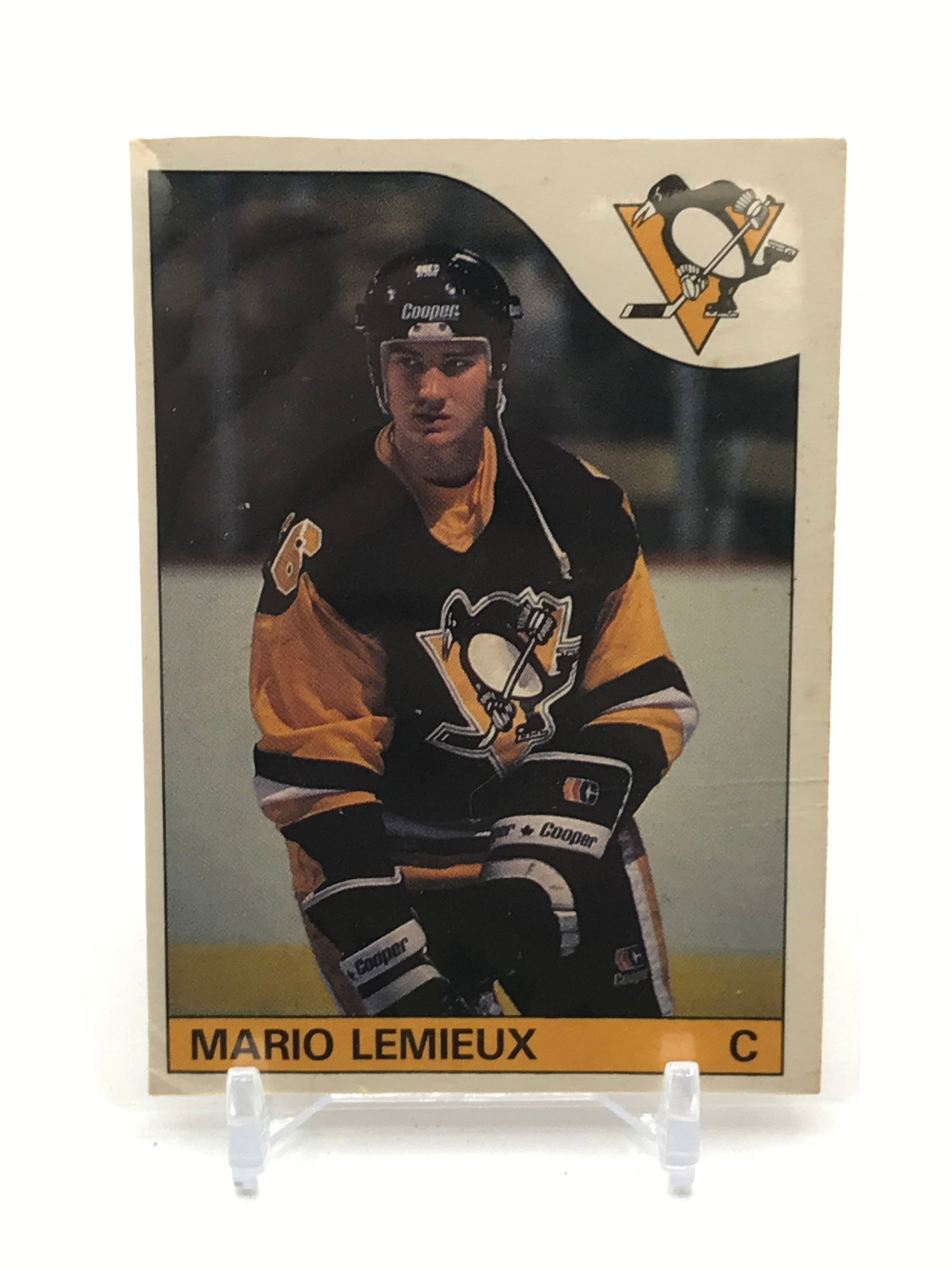 1985-86 OPC MARIO LEMIEUX ROOKIE CARD (1 of 2)