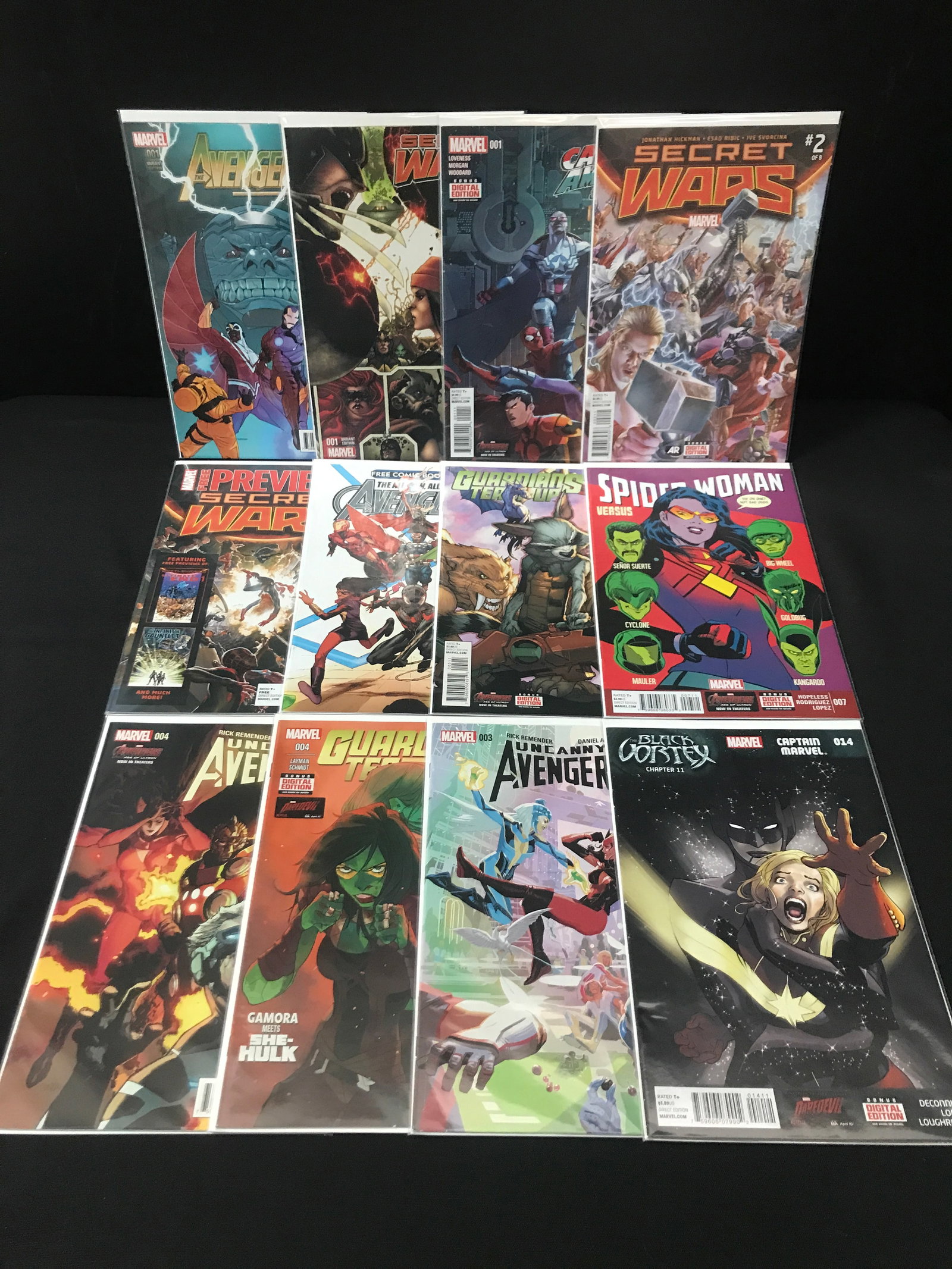 LOT OF 12 HIGH GRADE MODERN SUPERHERO COMICS - MARVEL COMICS: Prices are in Canadian dollars