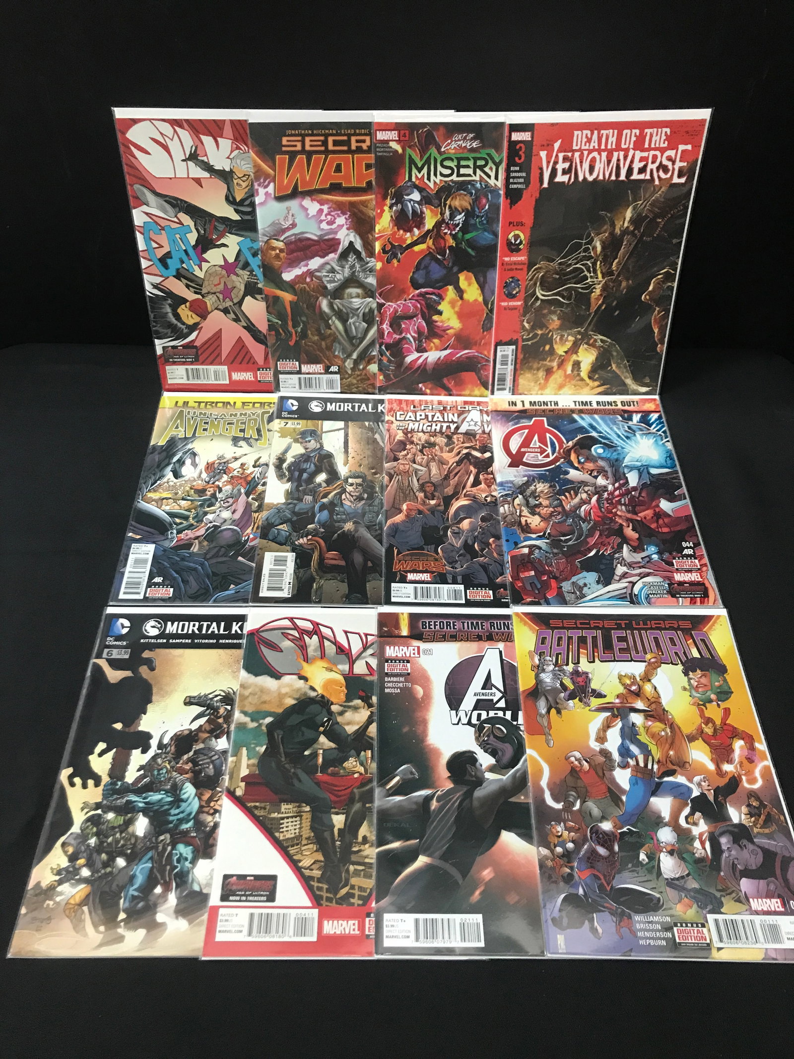 LOT OF 12 MIXED TITLE COMICS - MARVEL / DC COMICS (1 of 1)