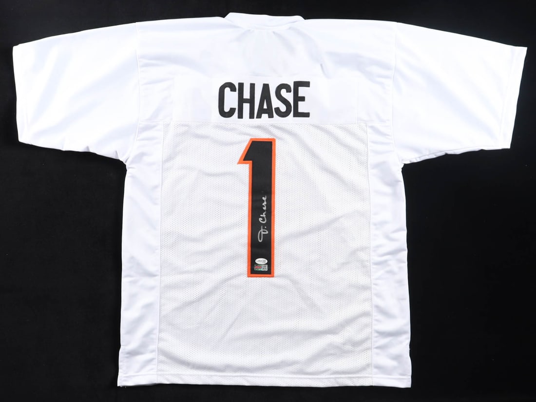 JA'MARR CHASE SIGNED JERSEY - JSA COA: Prices are in Canadian dollars