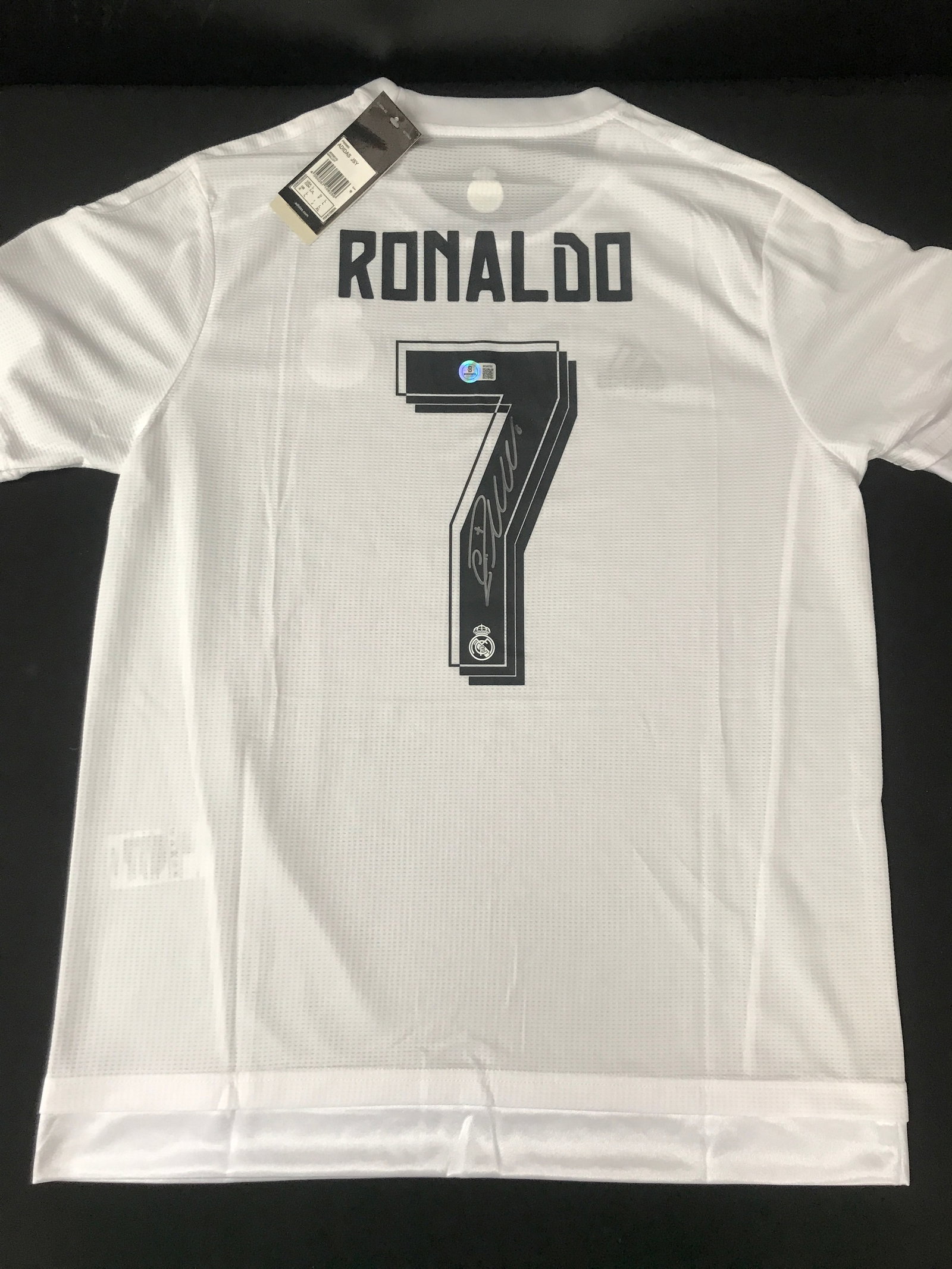 CHRISTIANO RONALDO SIGNED REAL MADRID SOCCER JERSEY - BECKETT COA: Prices are in Canadian dollars