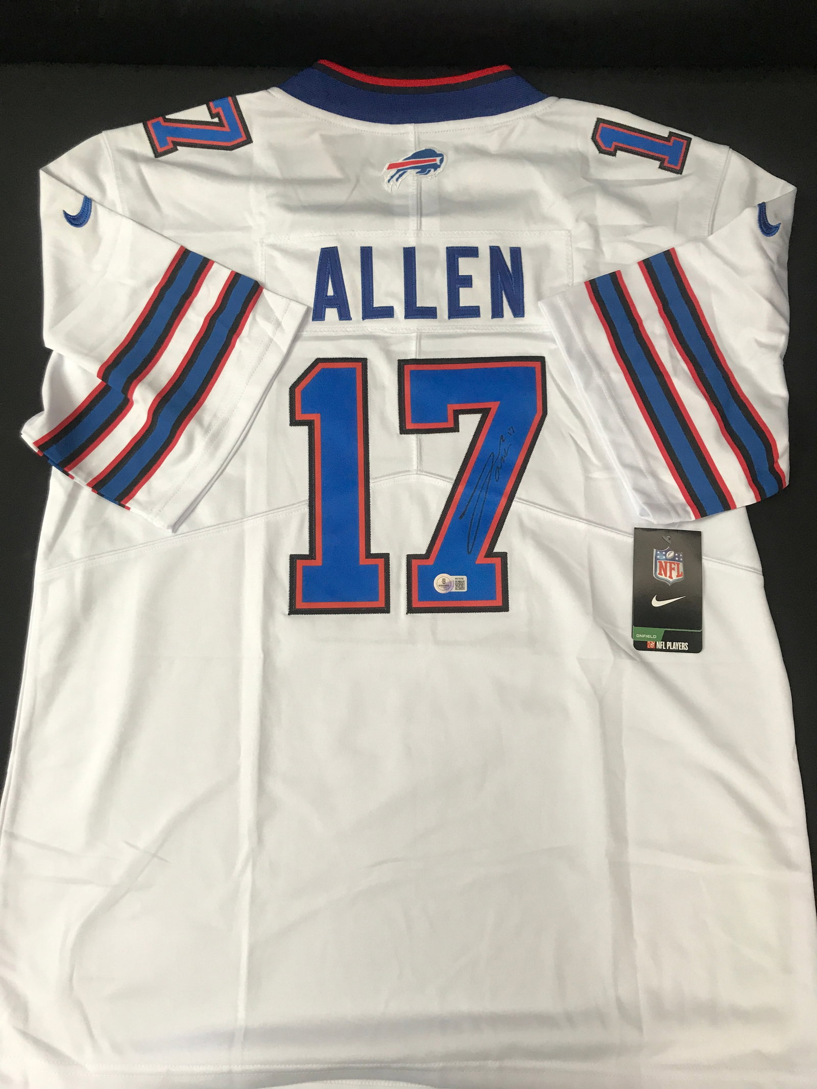 JOSH ALLEN SIGNED BUFFALO BILLS JERSEY - BECKETT COA (1 of 3)