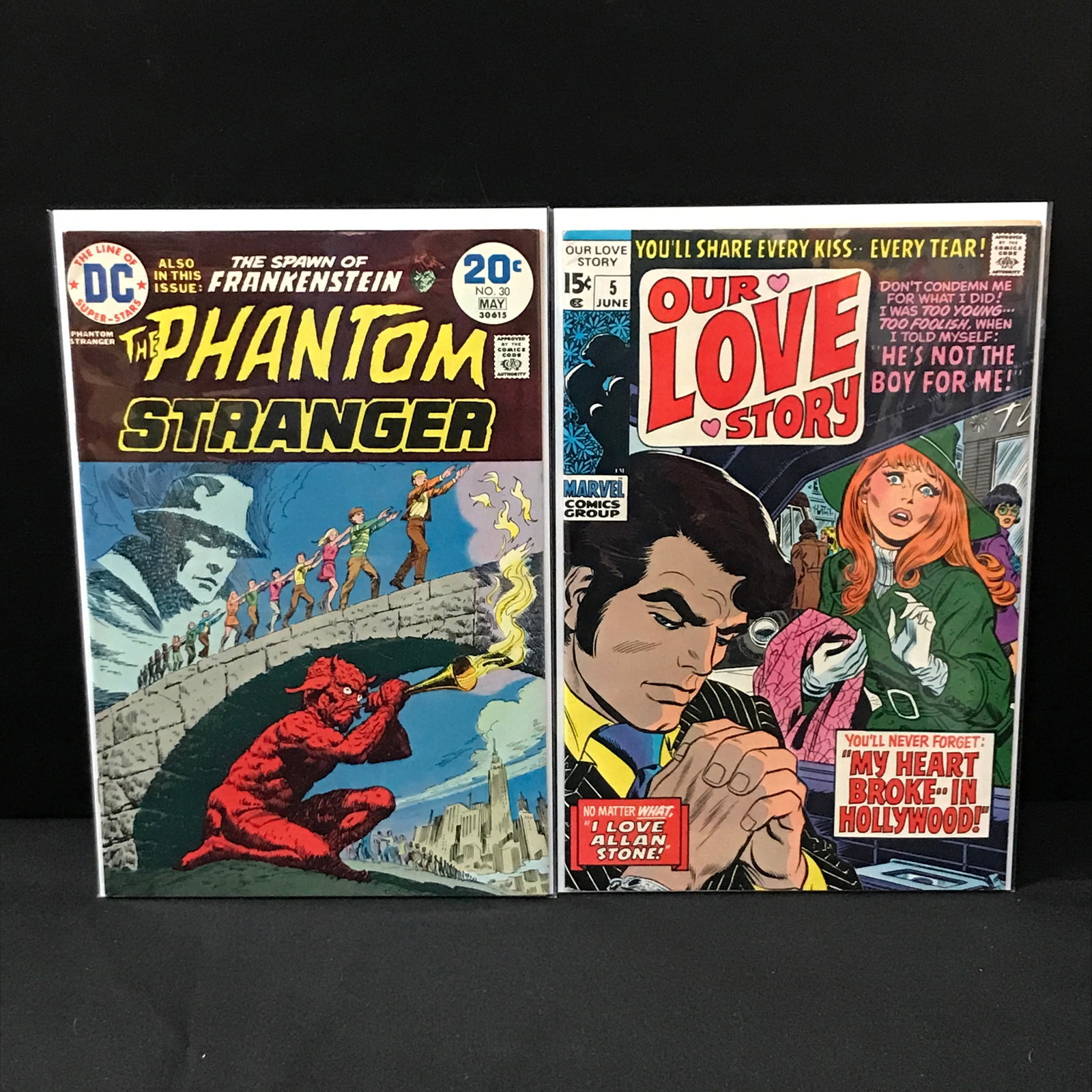 LOT OF 2 MIXED TITLE COMICS - MARVEL / DC (1 of 1)